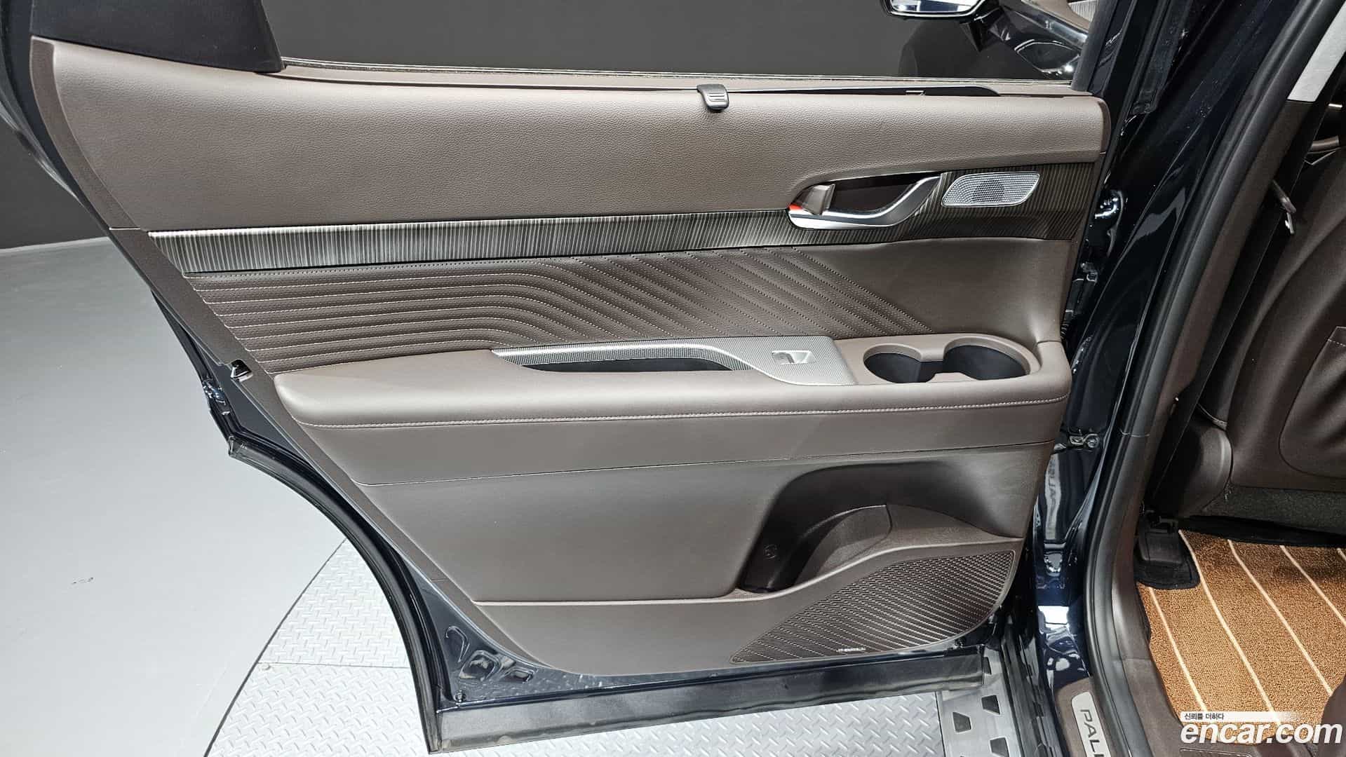 Palisade Hyundai 2023.3-INNER-035