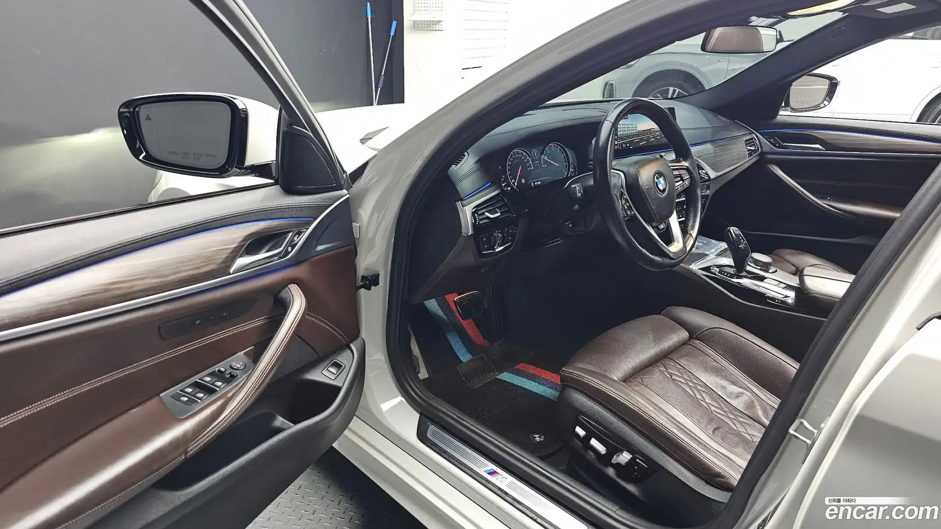 5-Series BMW 2017.6-INNER-010