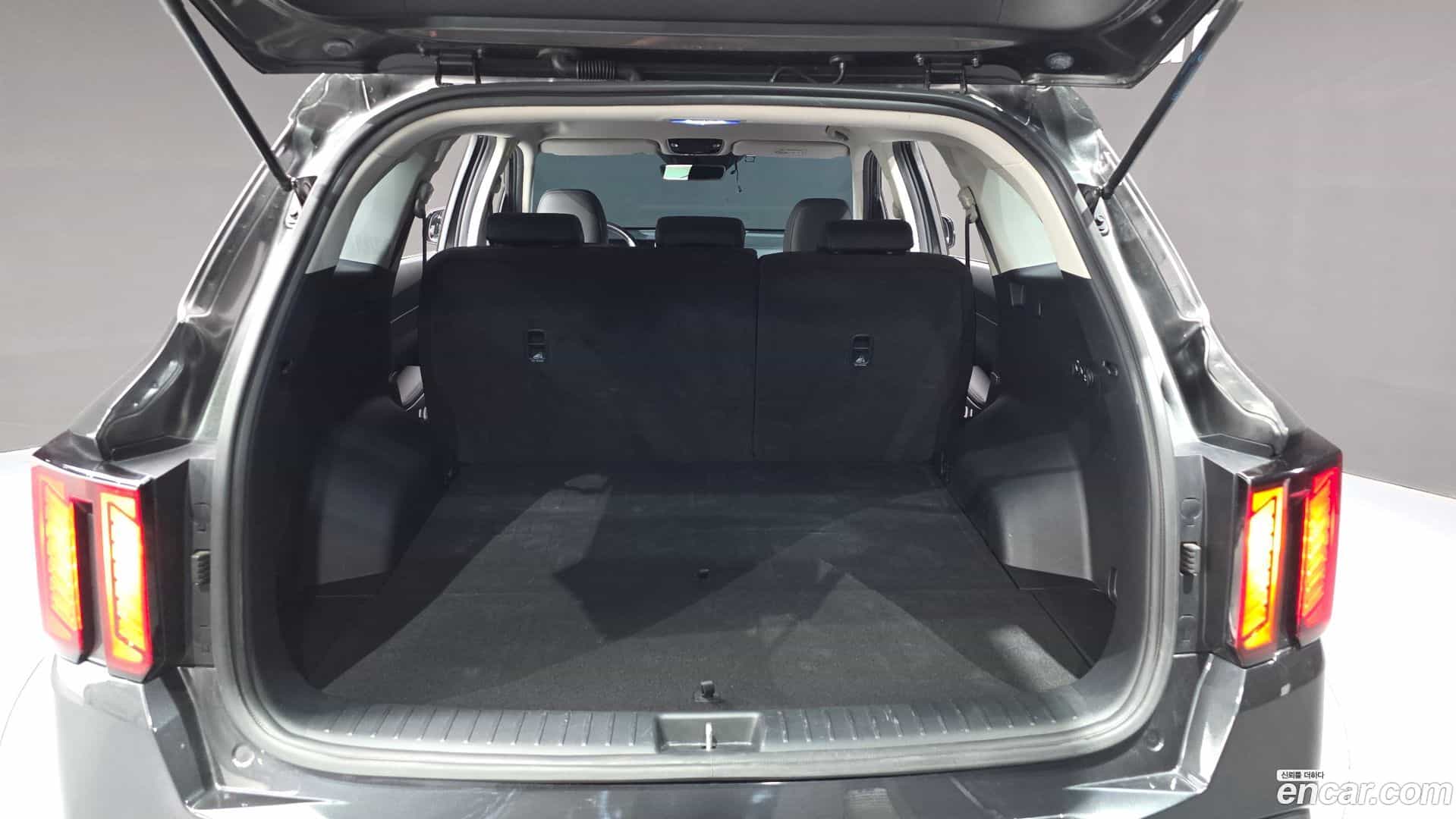 Sorento Kia 2023.7-OPTION-021
