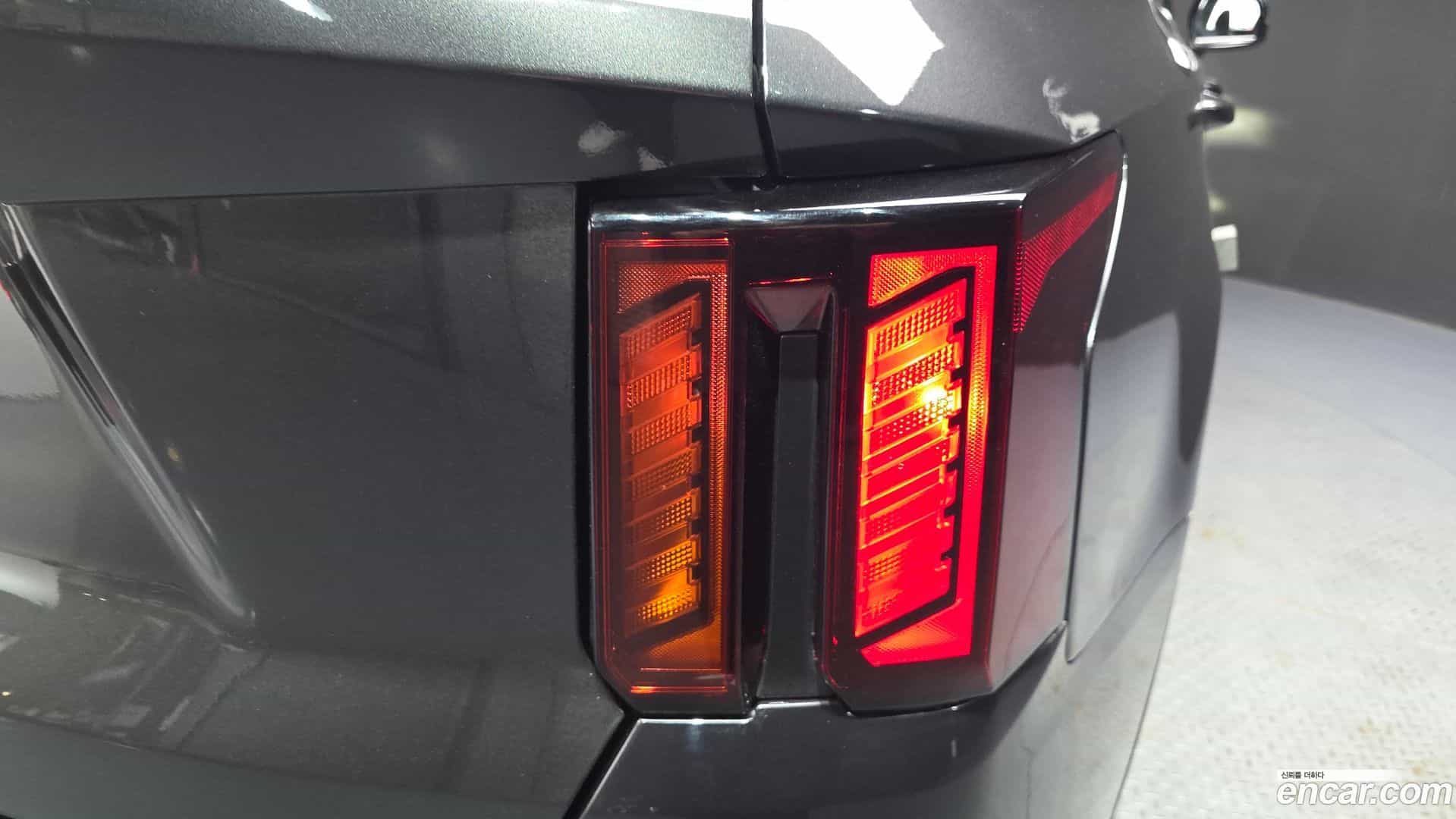 Sorento Kia 2023.7-OUTER-033