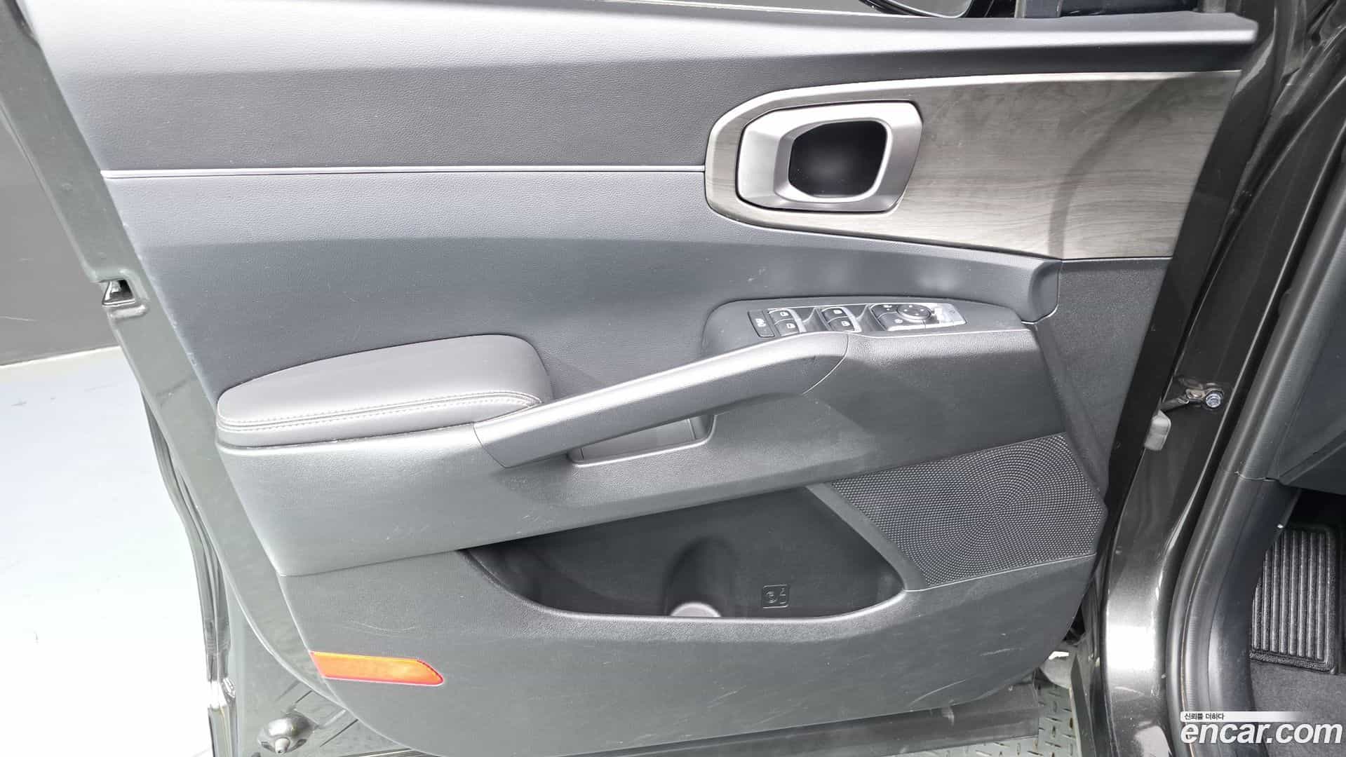 Sorento Kia 2023.7-INNER-034