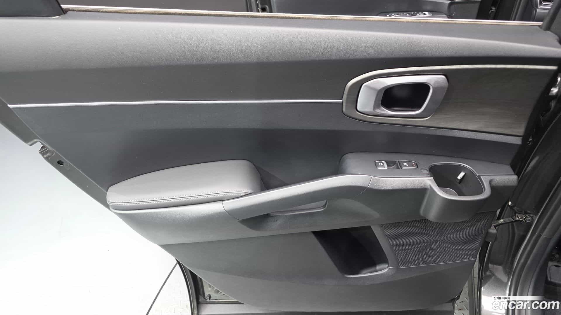 Sorento Kia 2023.7-INNER-035