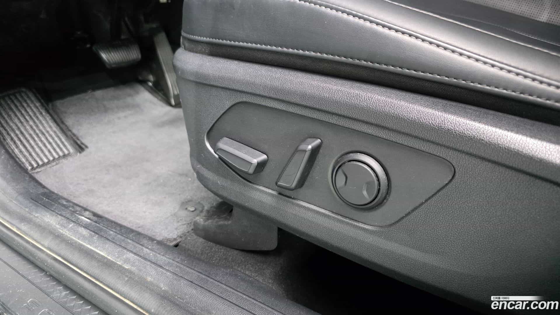 Sorento Kia 2023.7-OPTION-045