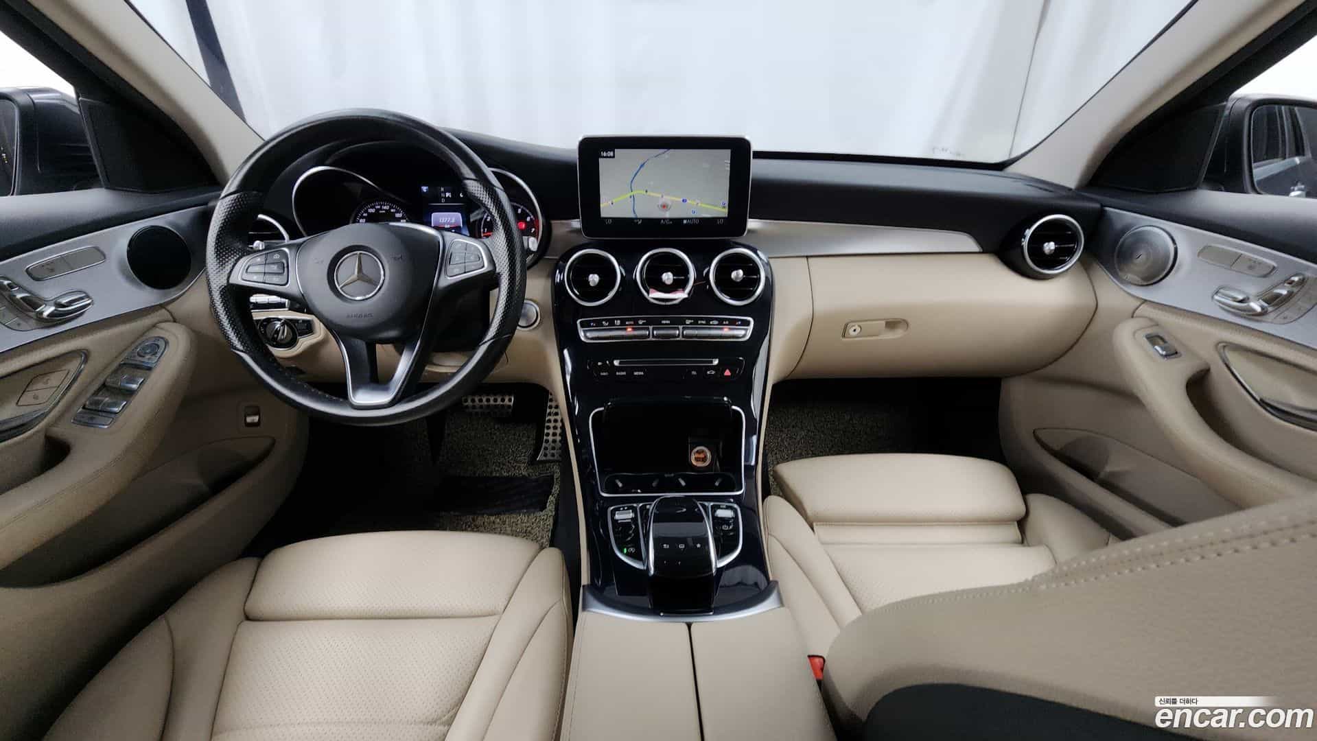 C-Class Mercedes-Benz 2015.9-INNER-007