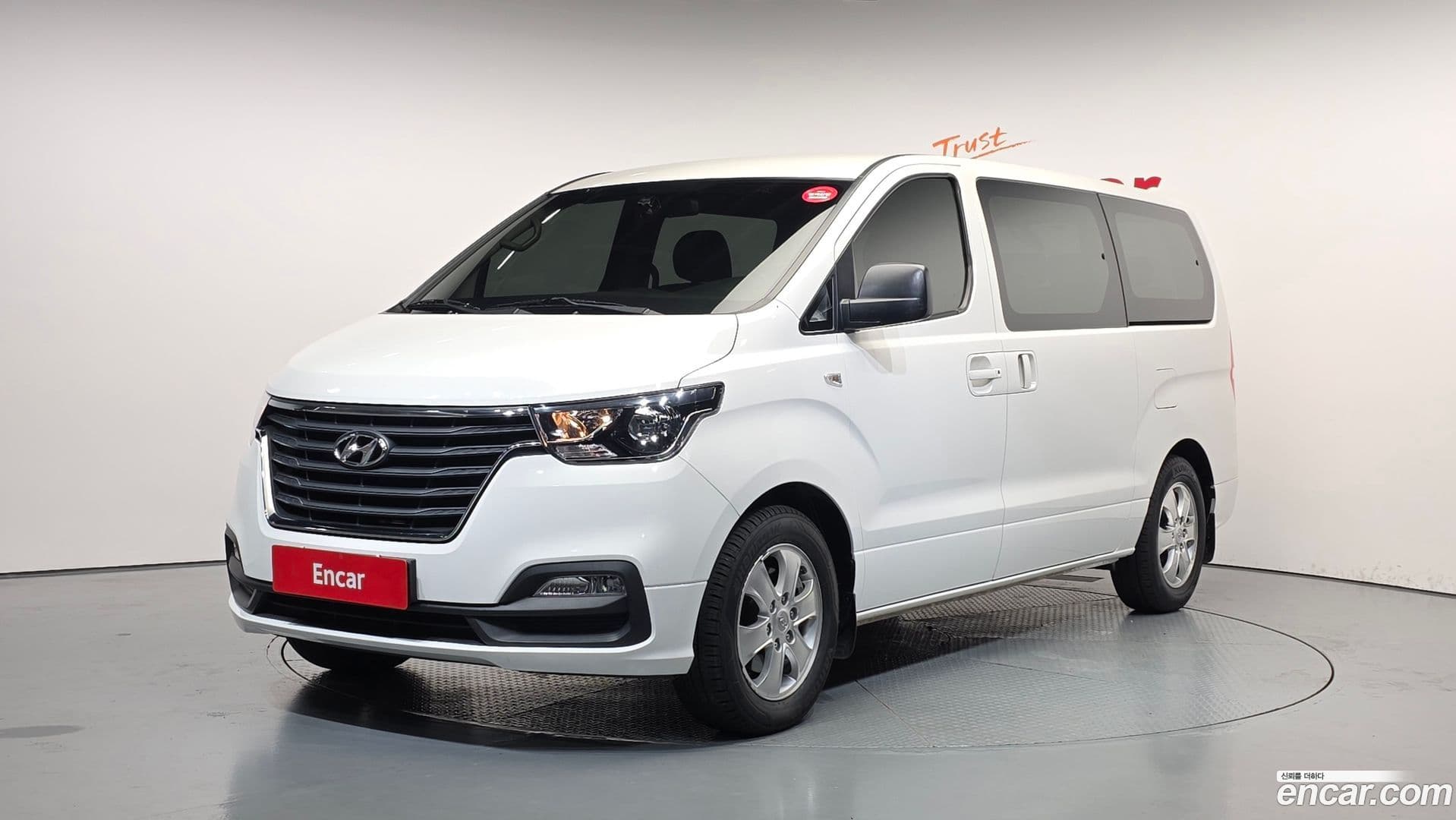 Main__Slider__Photo:Starex Hyundai 2019.1-0