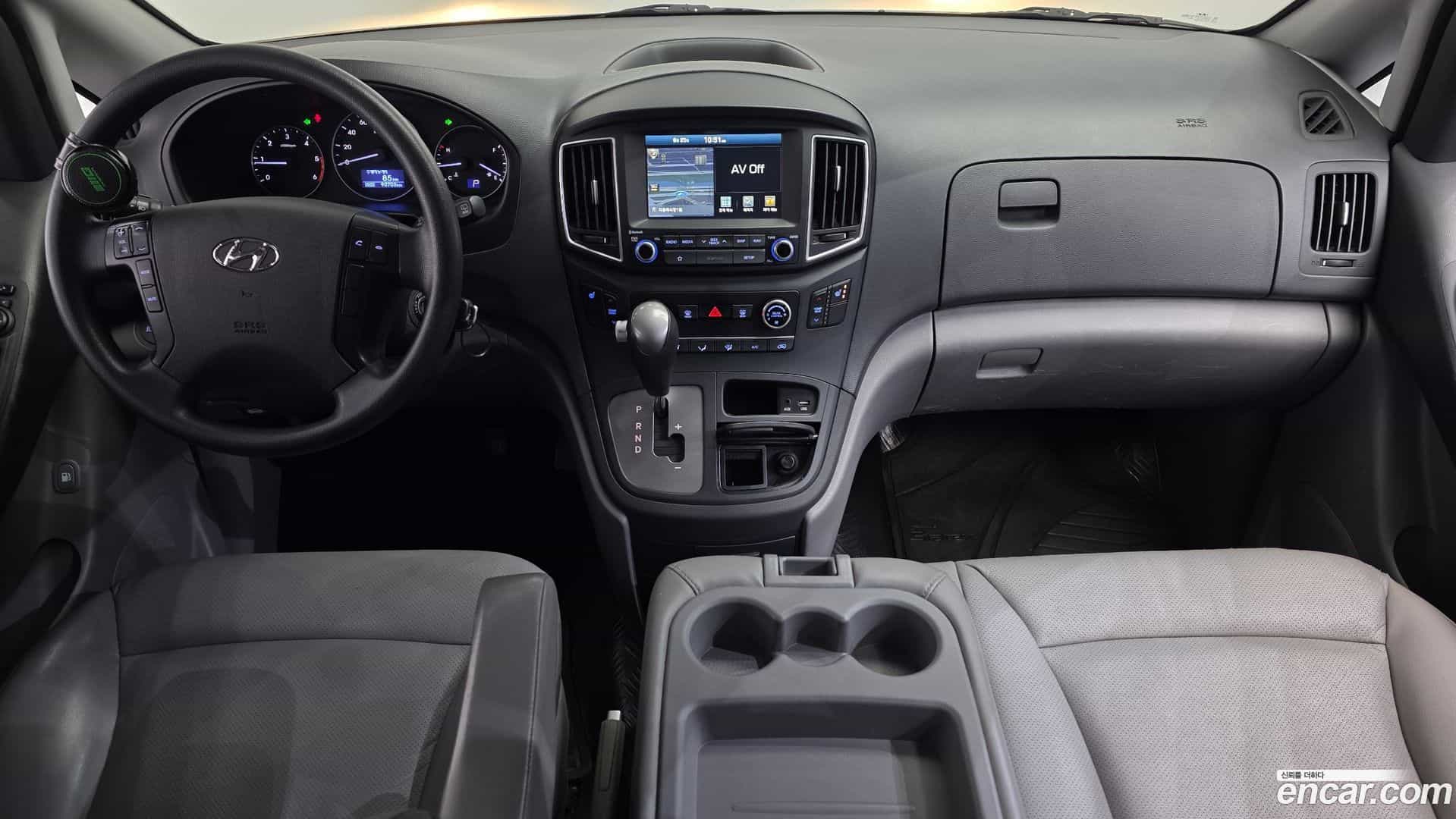 Starex Hyundai 2019.1-INNER-007