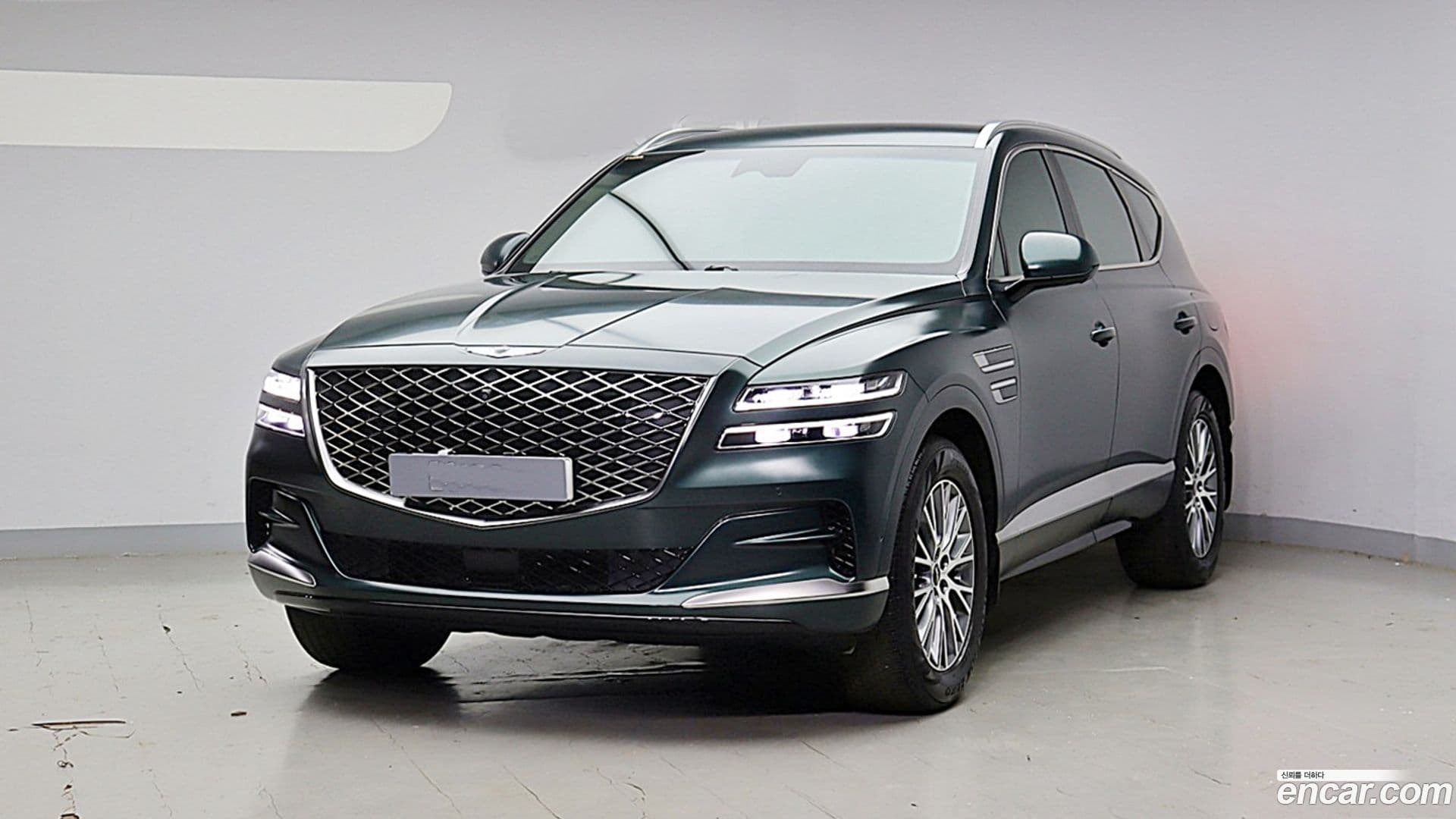 Main__Slider__Photo:GV80 Genesis 2022.8-0