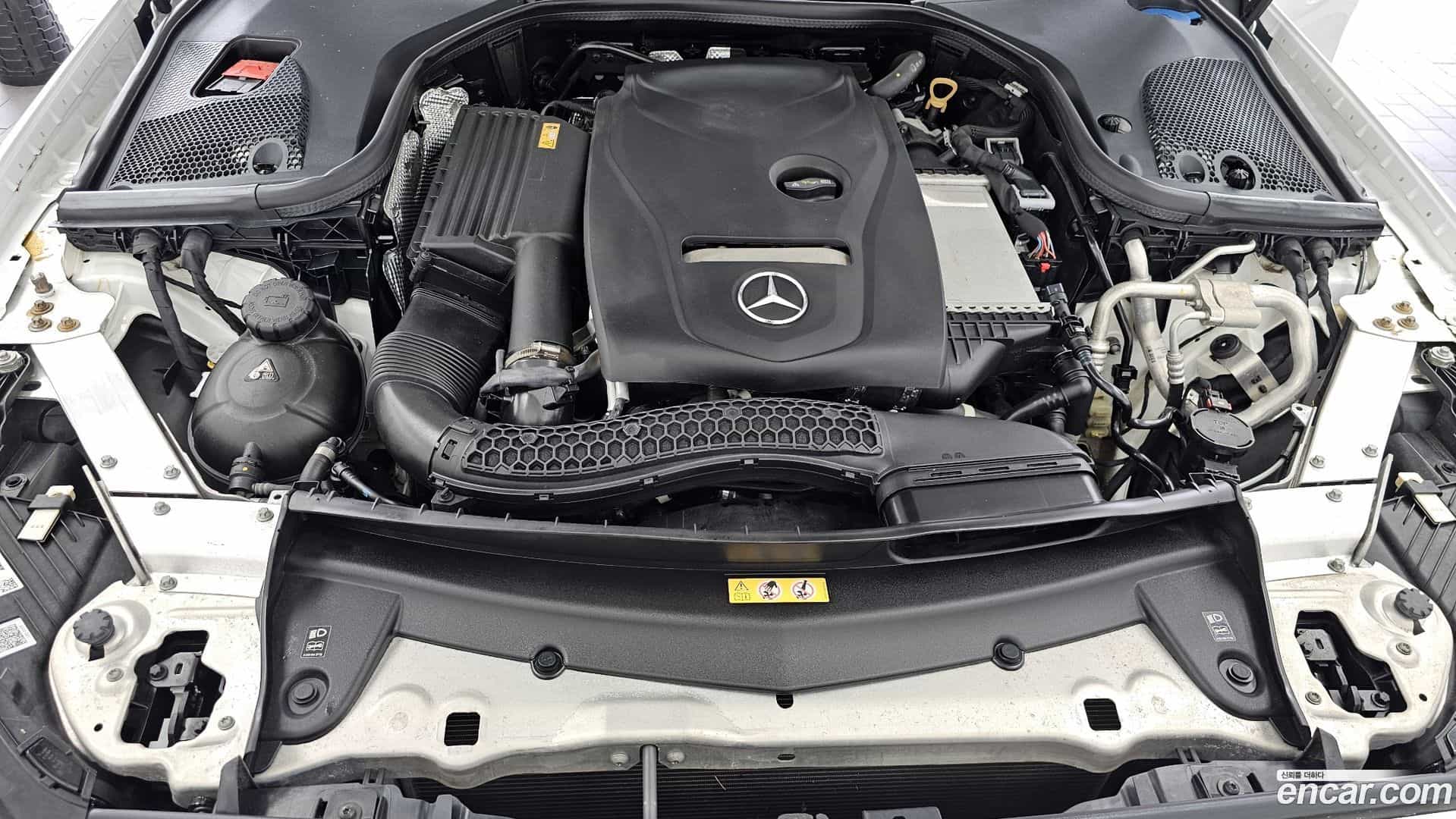 E-Class Mercedes-Benz 2020.10-OUTER-006