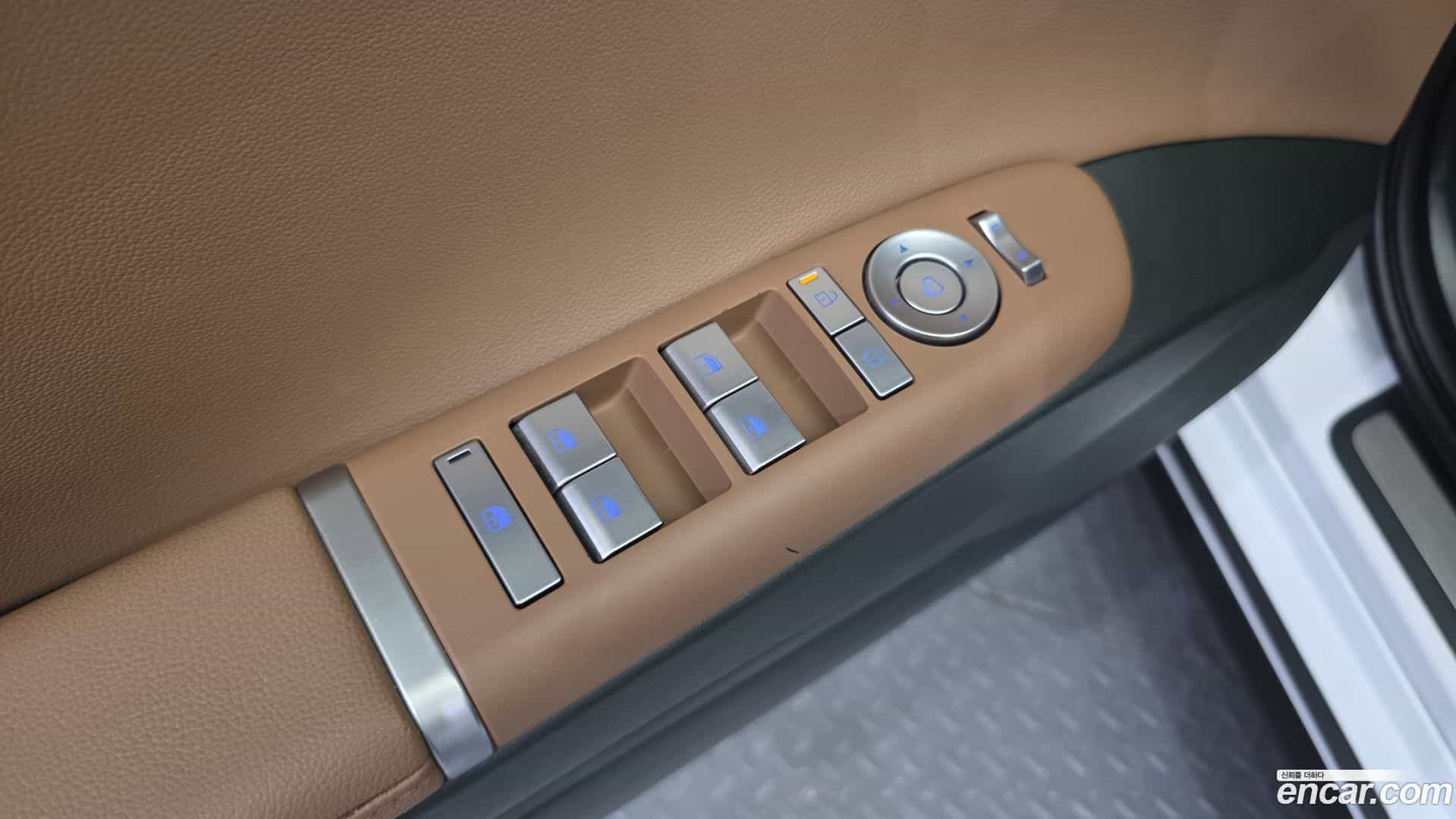 Grandeur Hyundai 2023.1-OPTION-017