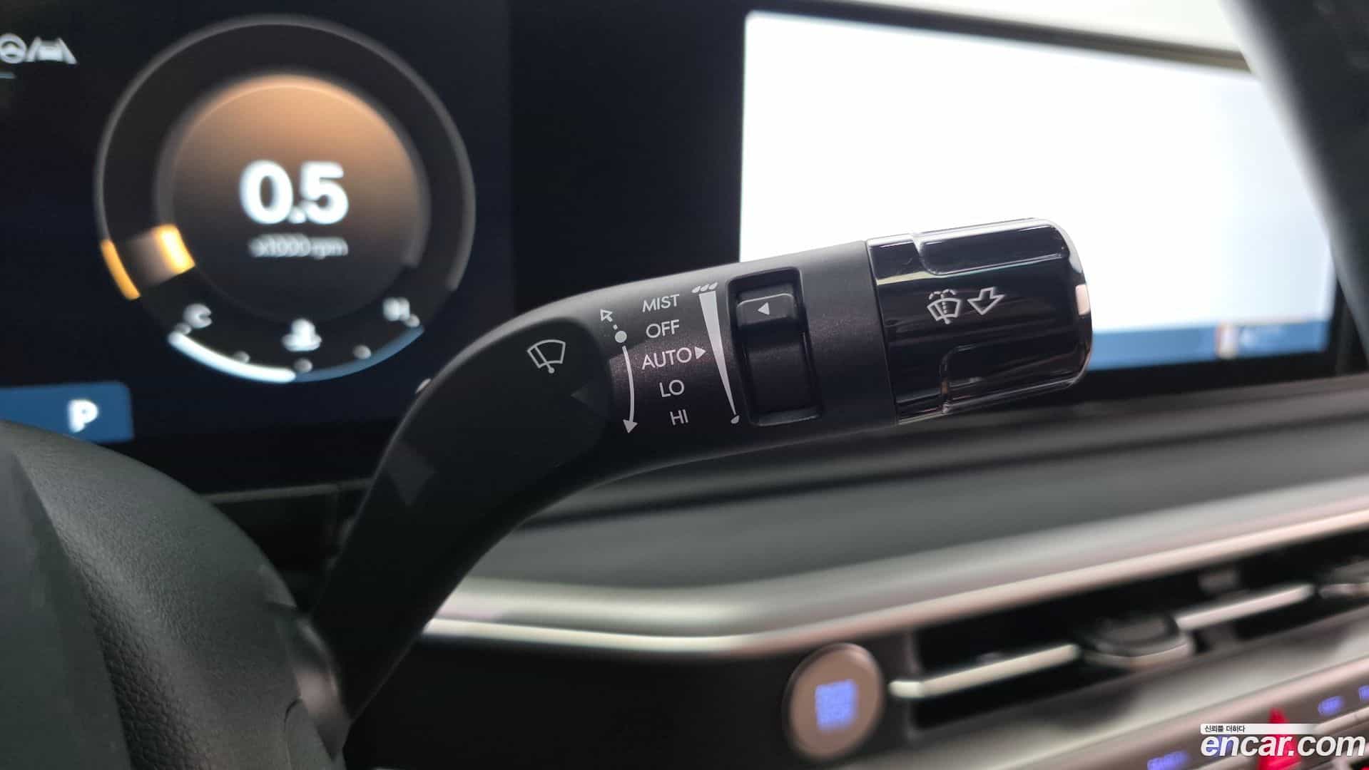 Grandeur Hyundai 2023.1-OPTION-019
