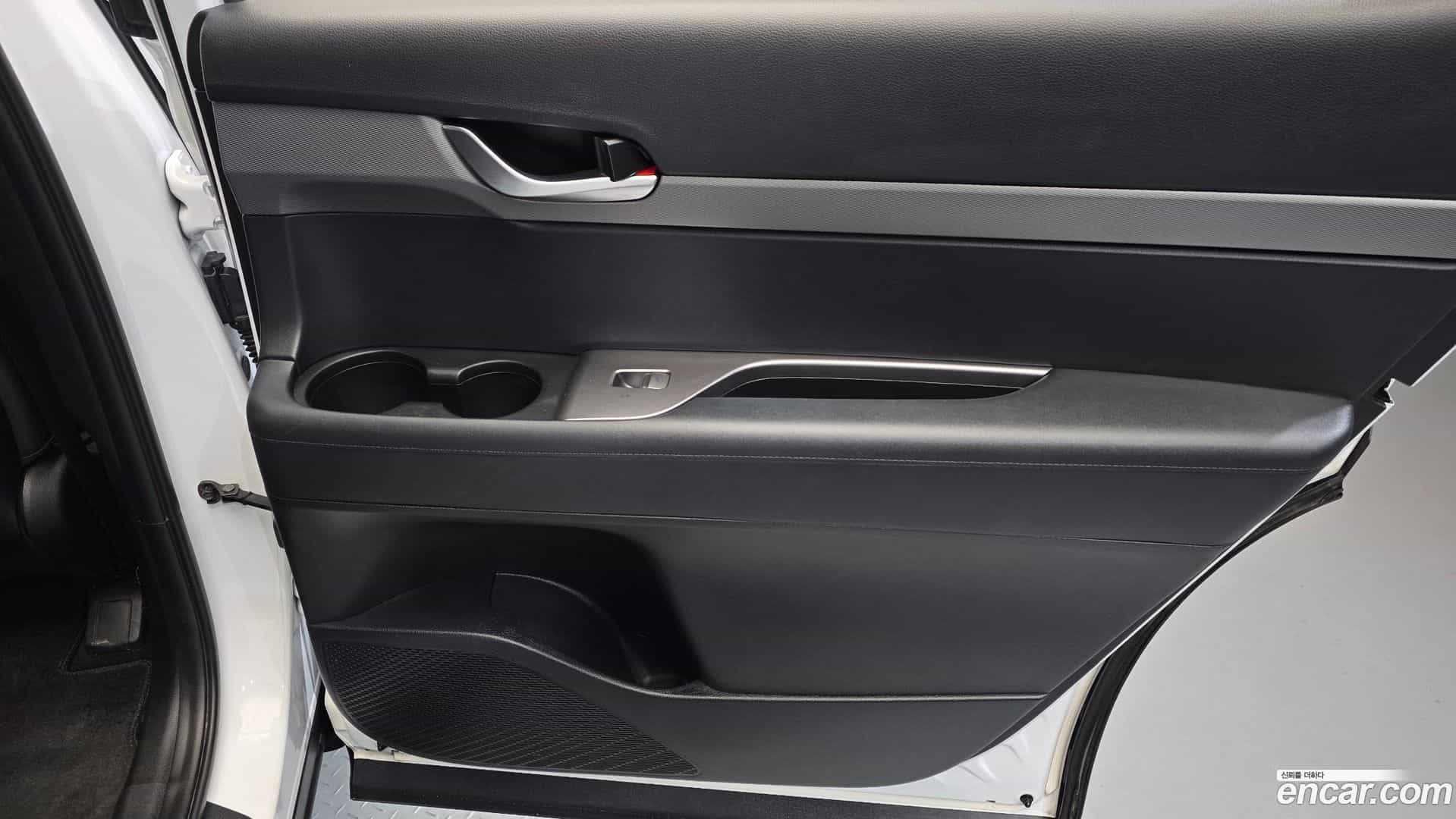 Palisade Hyundai 2022.3-INNER-035