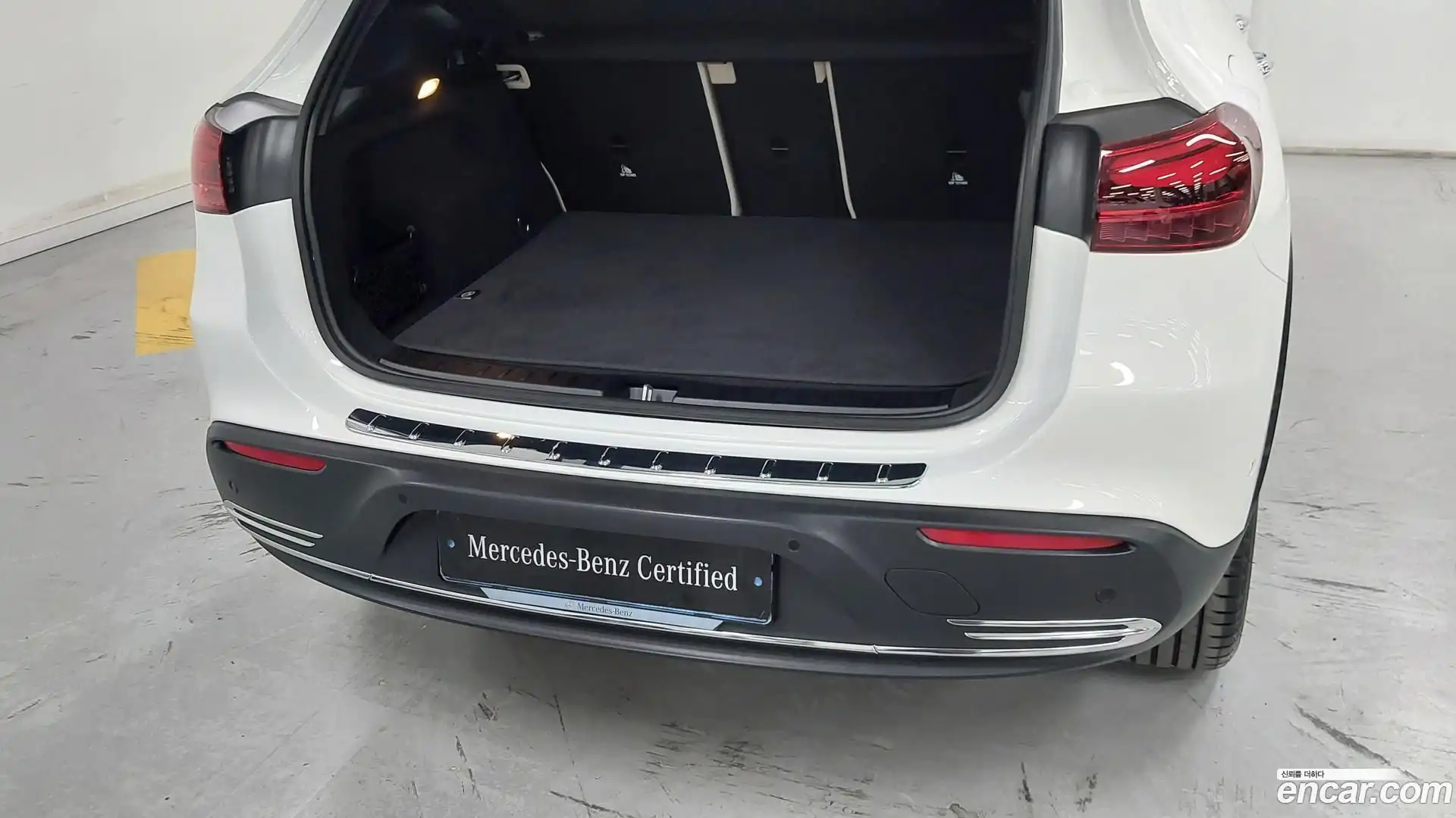EQA Mercedes-Benz 2025.8-OPTION-015