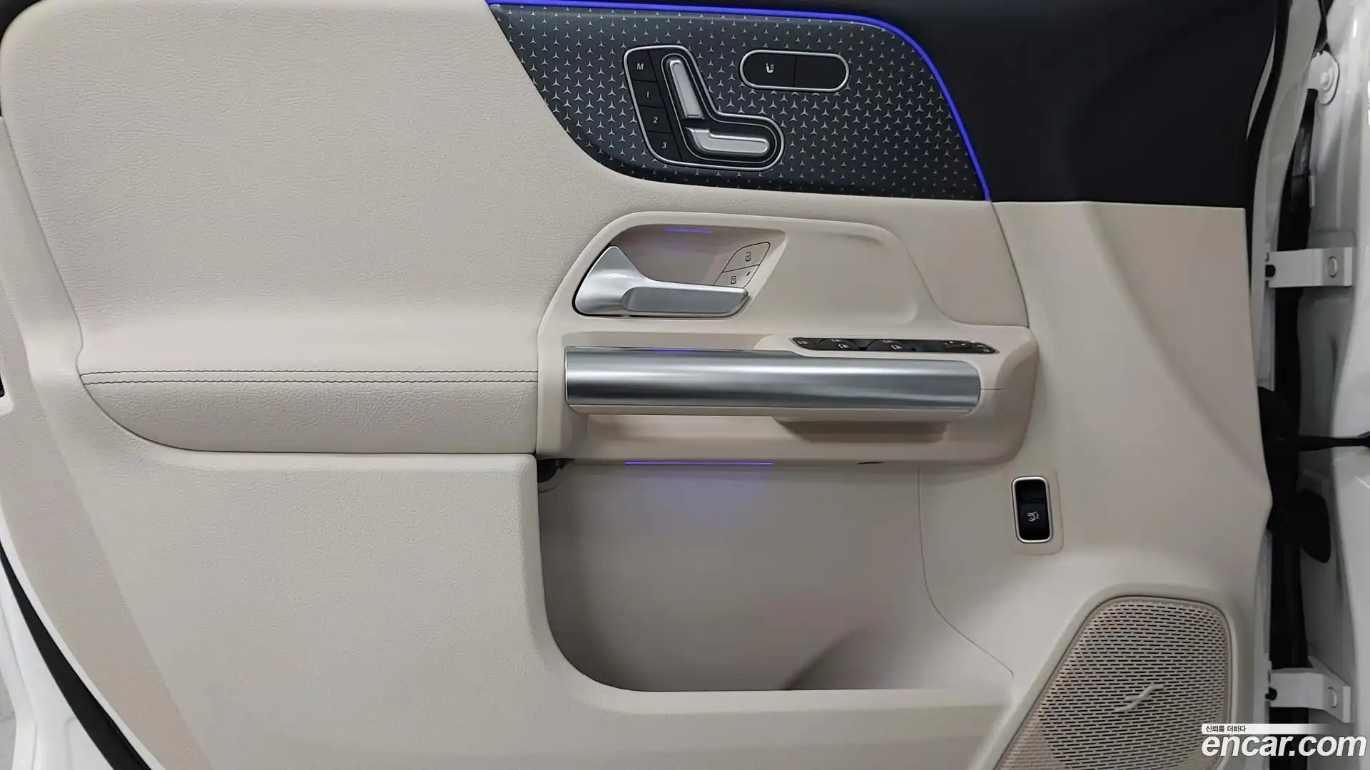 EQA Mercedes-Benz 2025.8-OPTION-019