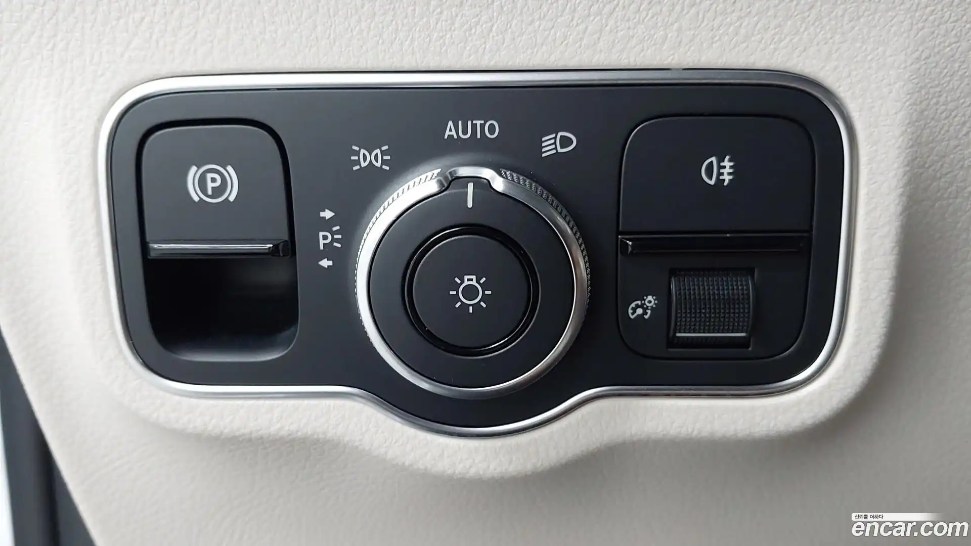 EQA Mercedes-Benz 2025.8-OPTION-024
