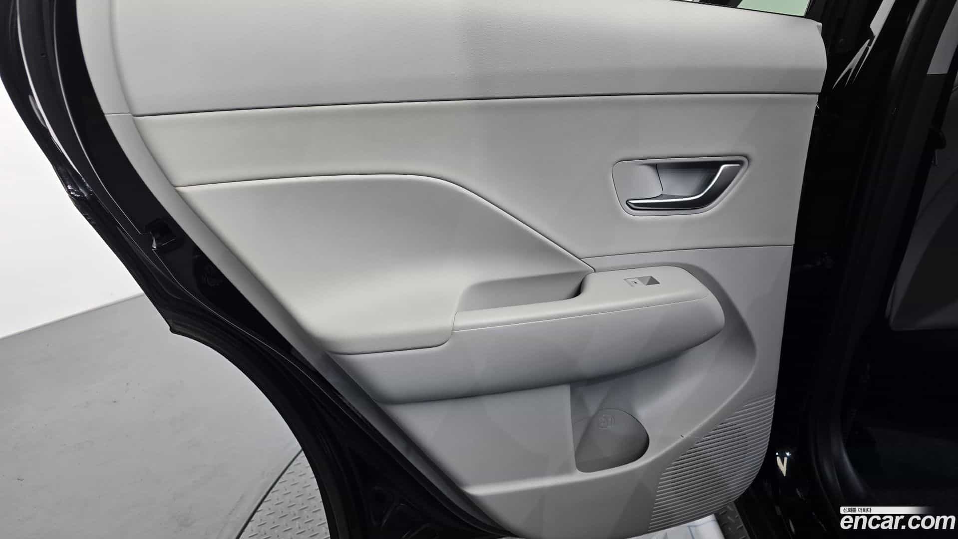 Kona Hyundai 2023.4-INNER-035