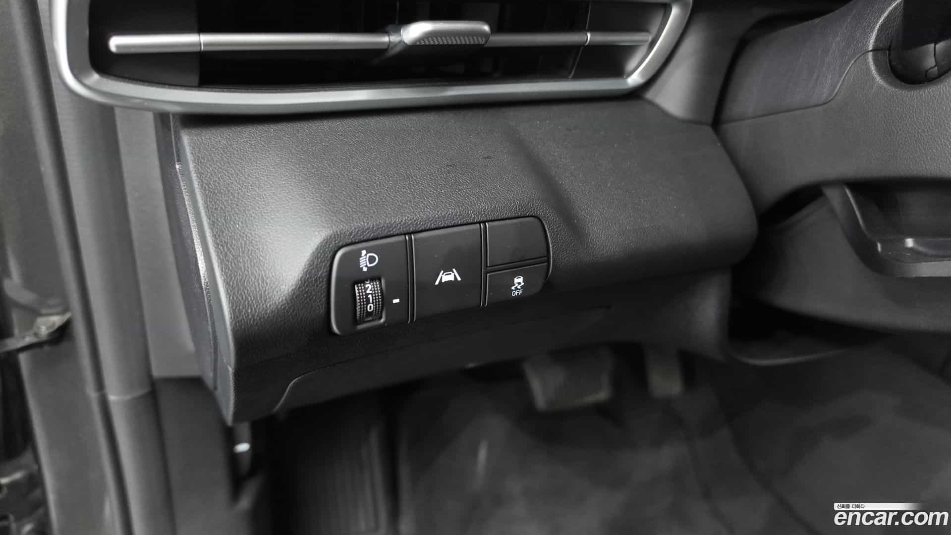 AVANTE Hyundai 2021.2-OPTION-040