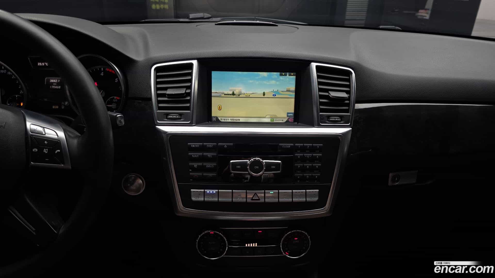 M-class Mercedes-Benz 2013.1-OPTION-018