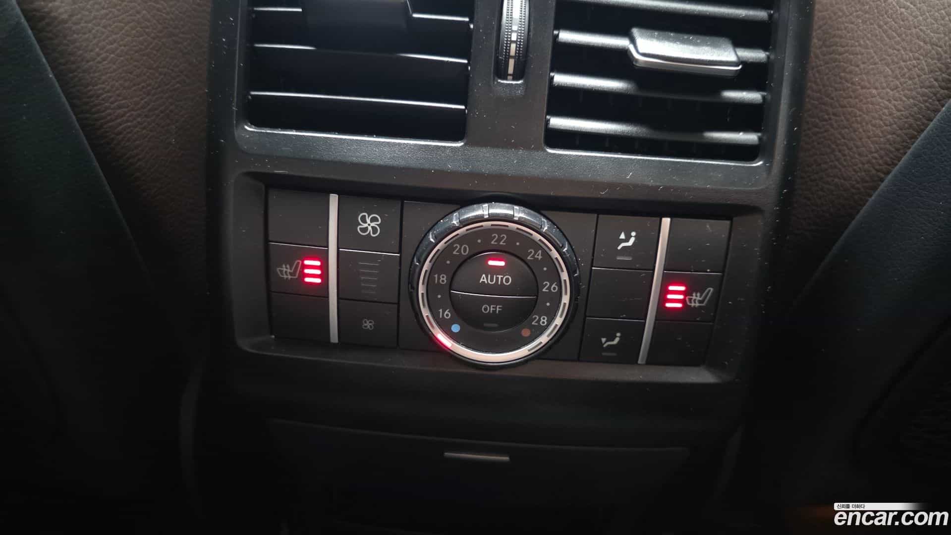 M-class Mercedes-Benz 2013.1-OPTION-023
