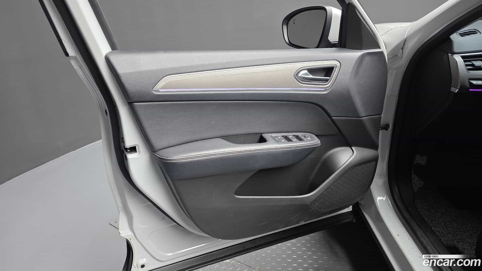 XM3 Renault Korea 2023.1-INNER-034
