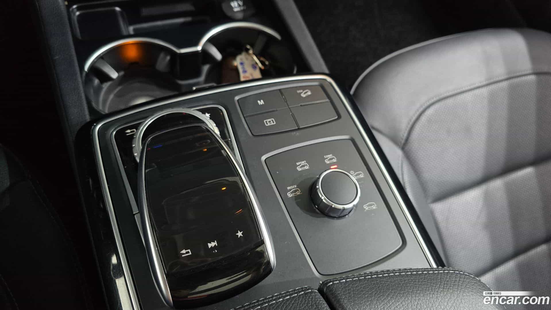 GLE-Class Mercedes-Benz 2017.0-OPTION-024