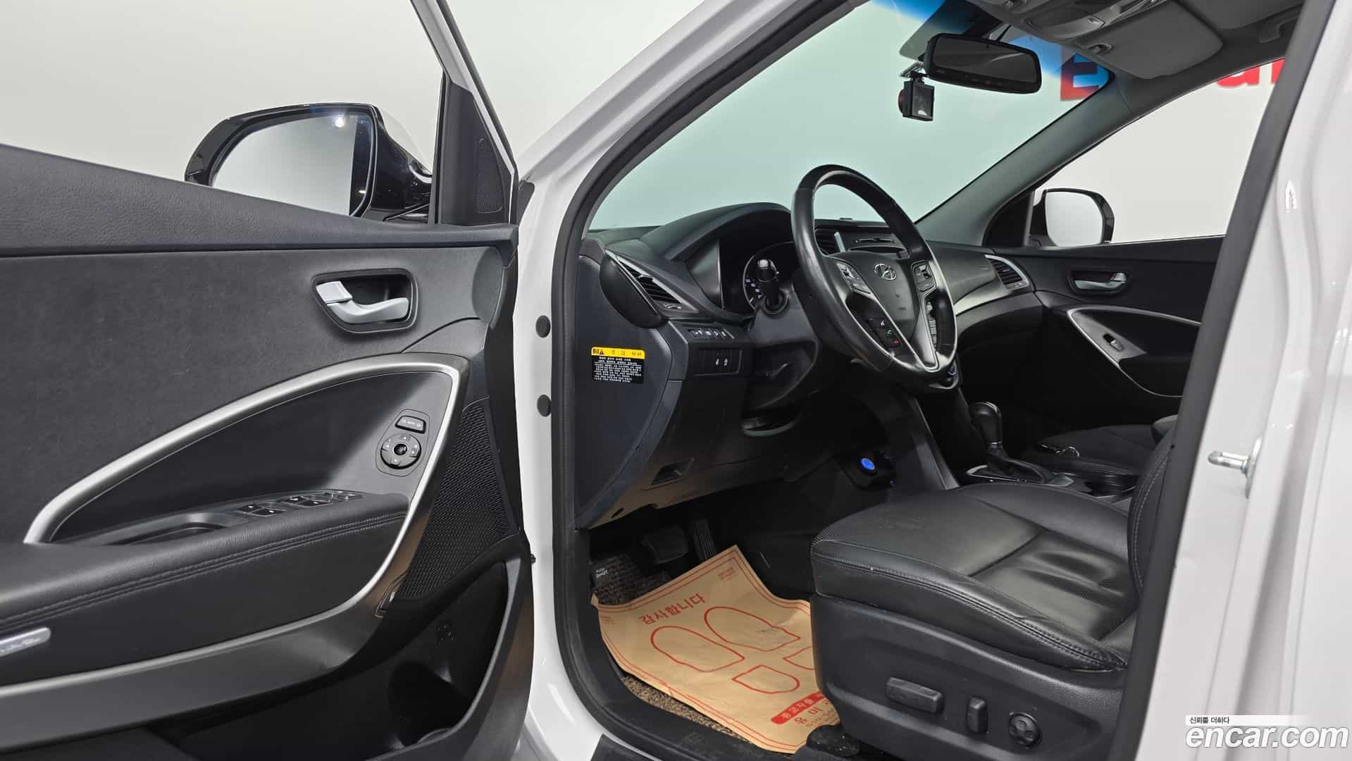 Santafe Hyundai 2016.1-INNER-036
