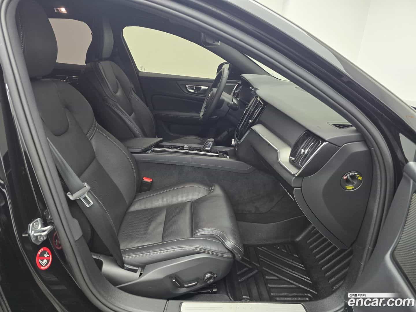 S60 Volvo 2022.0-INNER-008