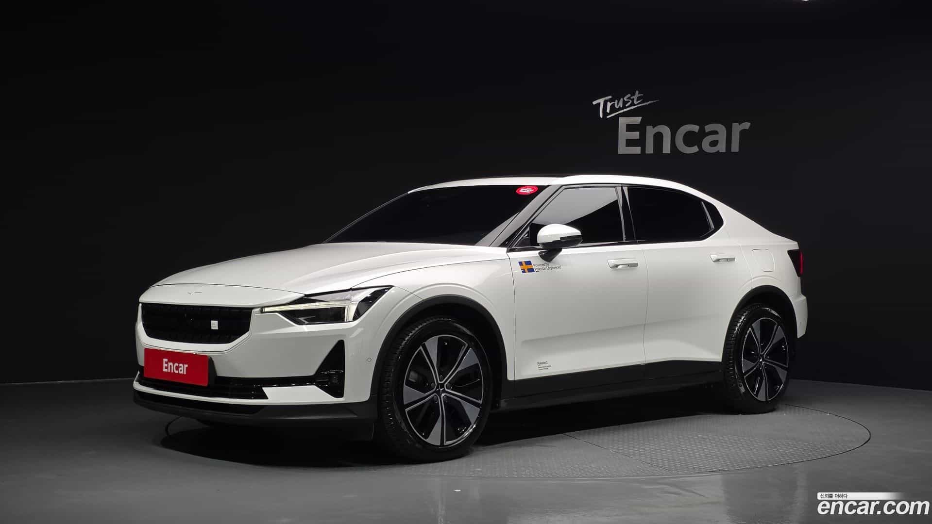 Polestar 2 Polestar 2022.8-OUTER-001