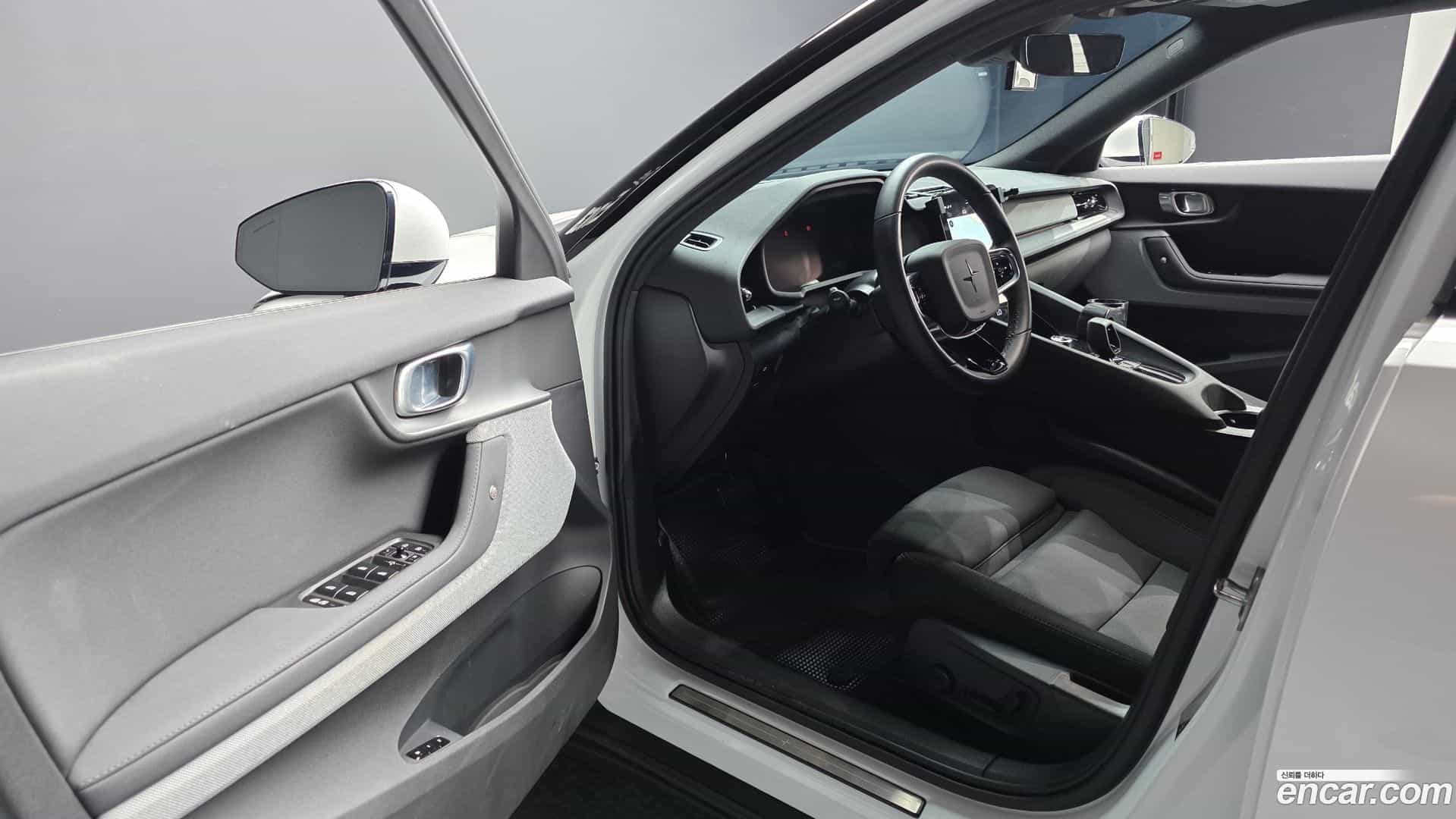 Polestar 2 Polestar 2022.8-INNER-010
