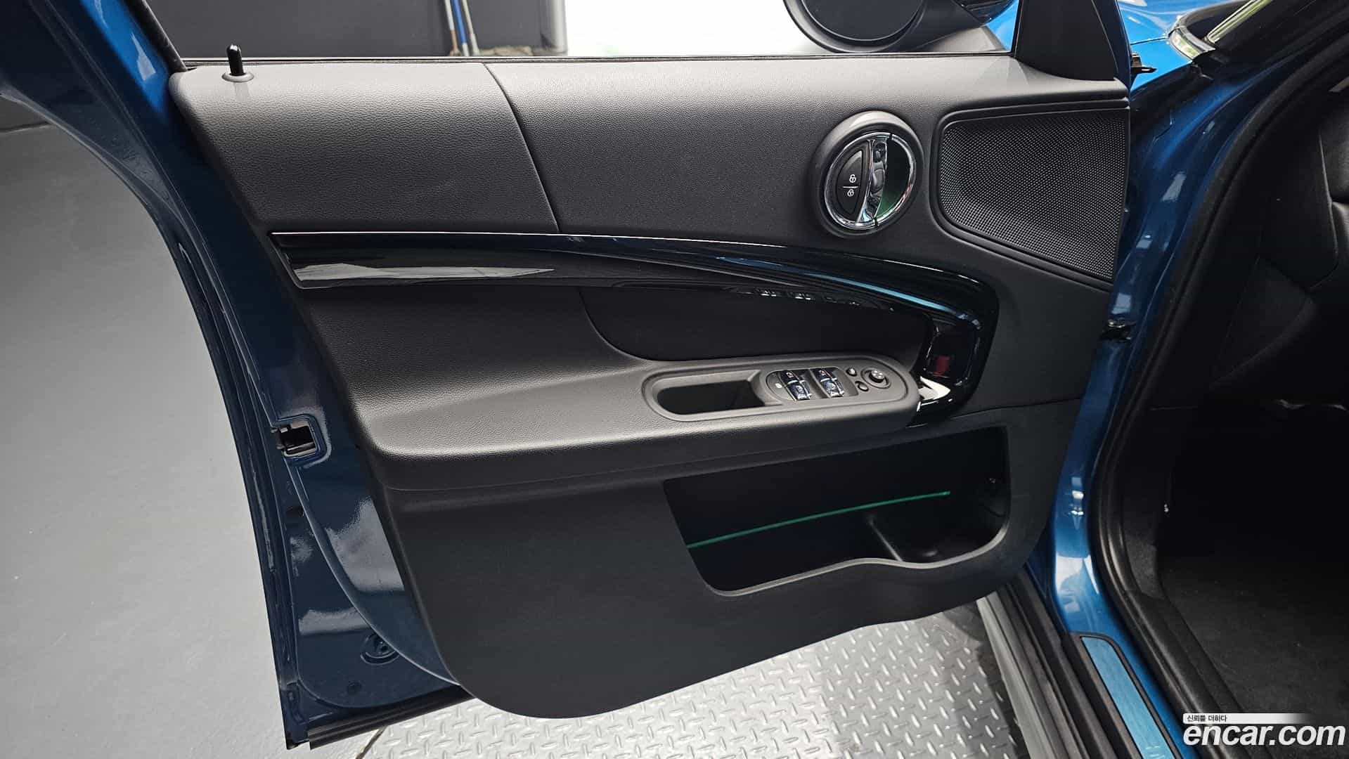 Countryman Mini 2023.7-INNER-034