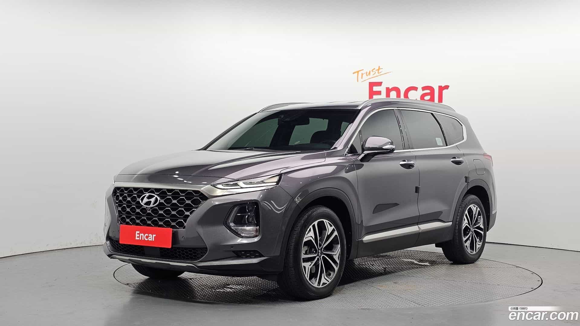 Santafe Hyundai 2018.2-OUTER-001
