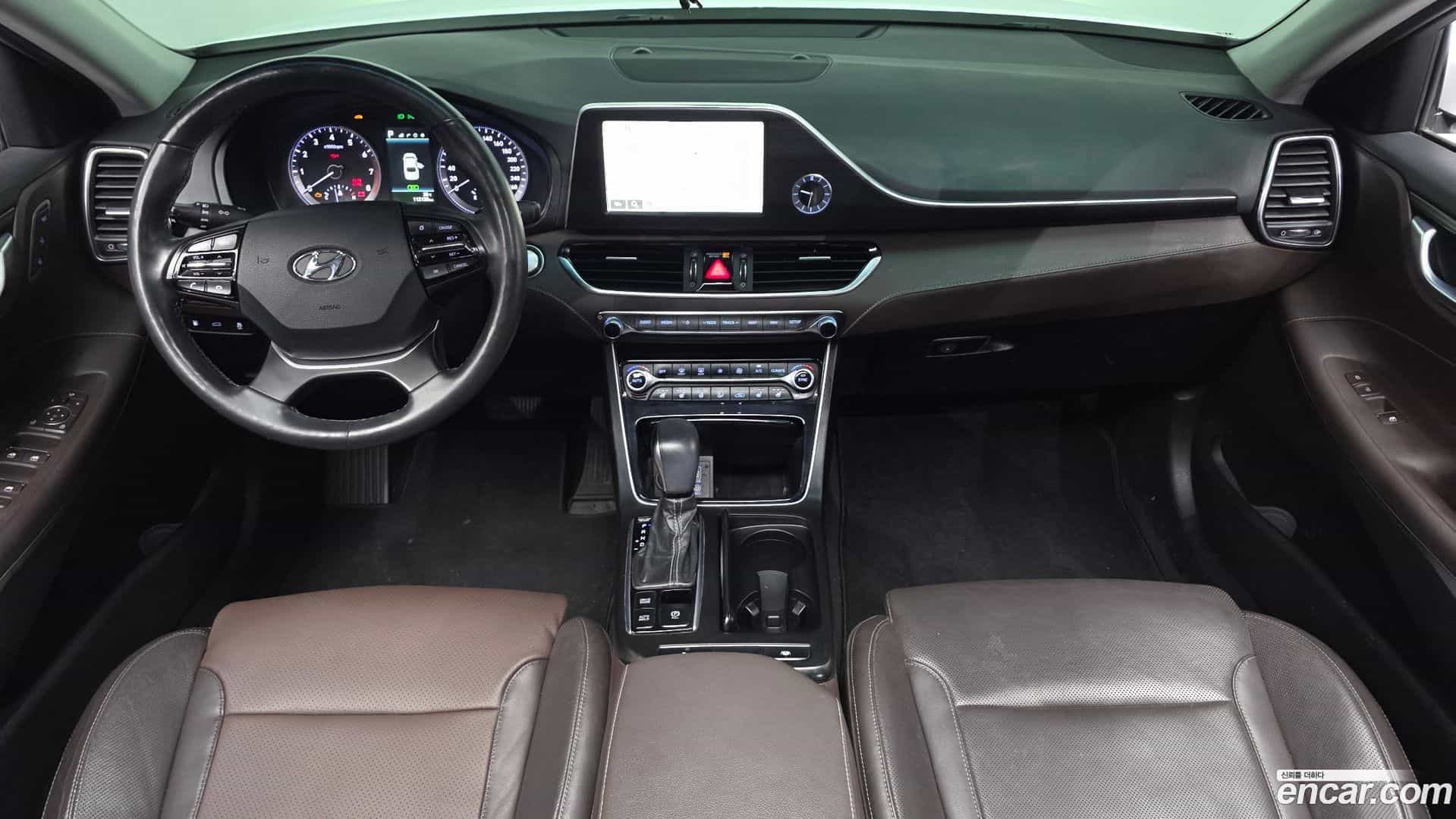 Grandeur Hyundai 2017.0-INNER-007