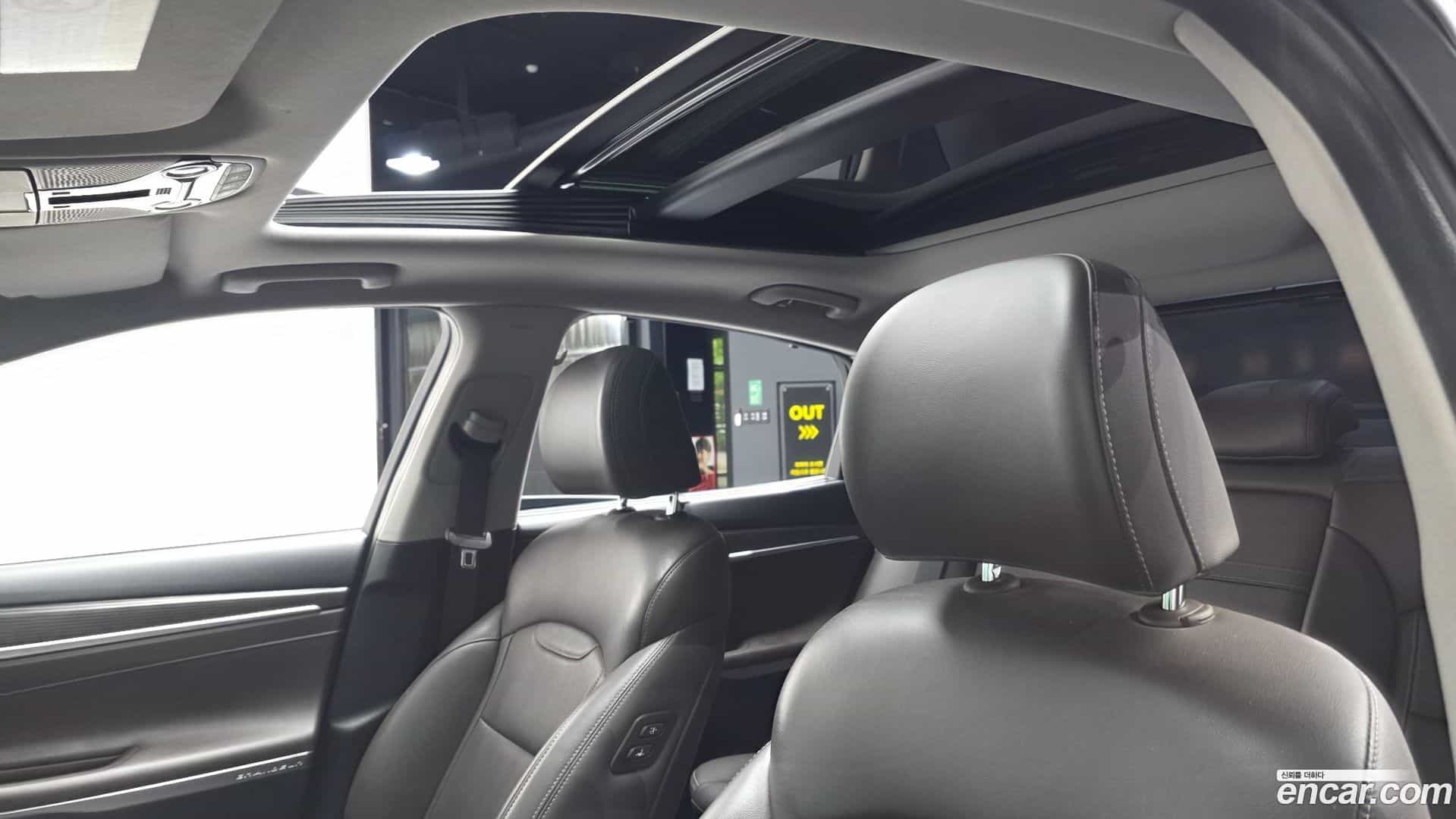 Grandeur Hyundai 2017.0-OPTION-022