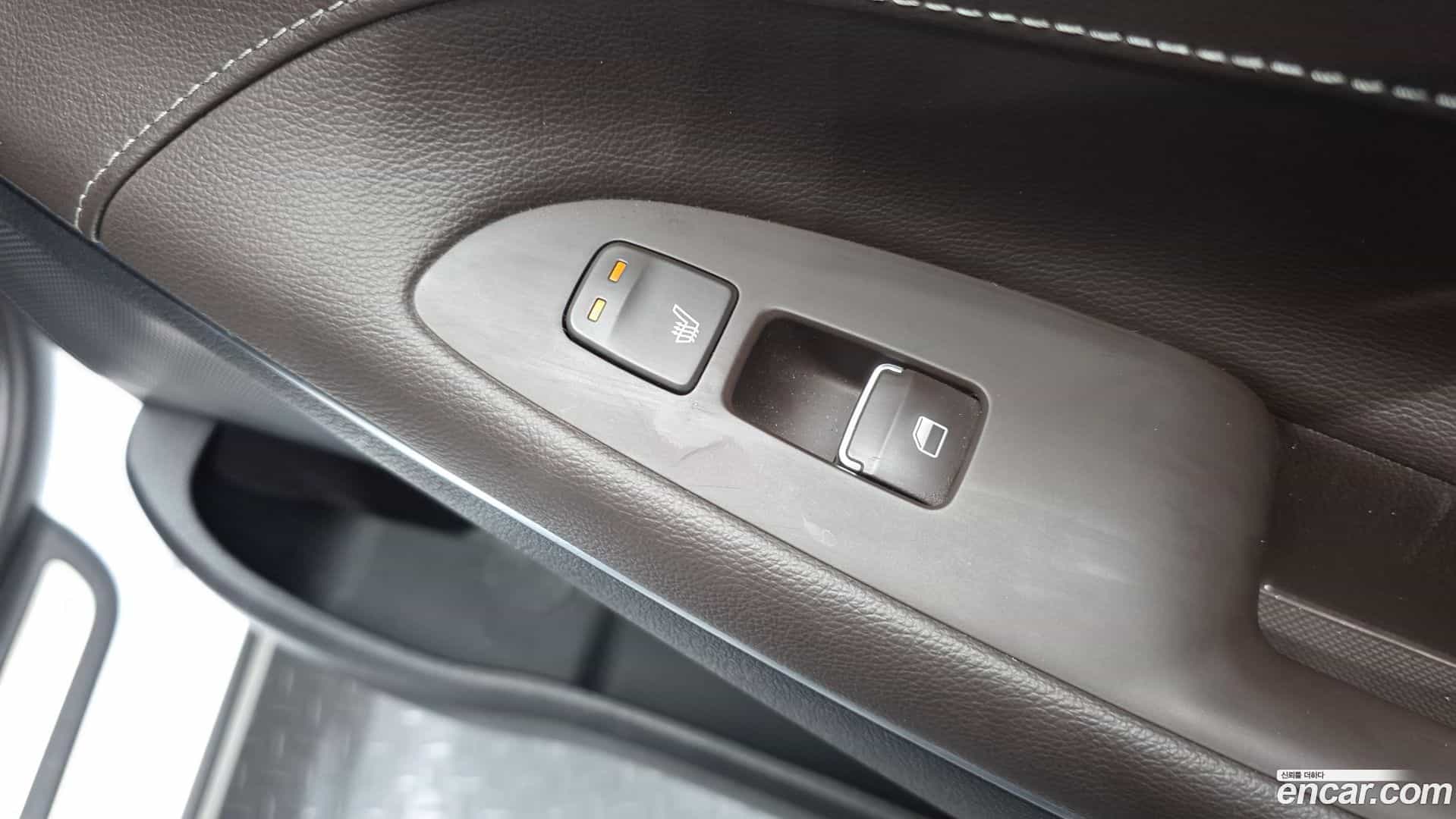Grandeur Hyundai 2017.0-OPTION-023