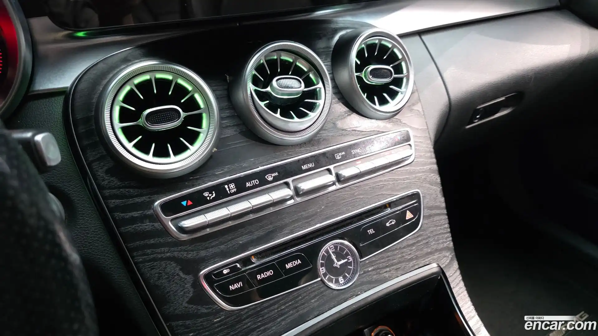 C-Class Mercedes-Benz 2015.9-OPTION-020