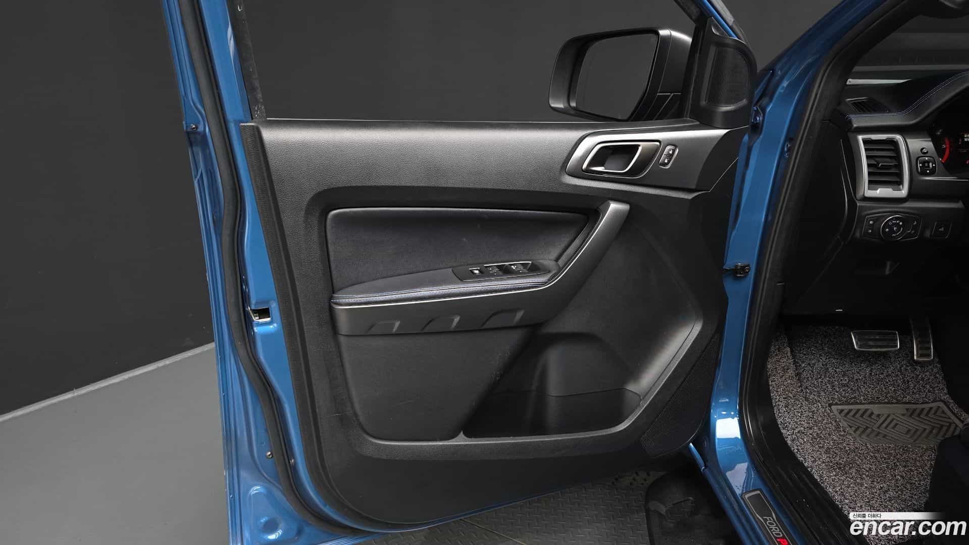 Ranger Ford 2021.4-INNER-034
