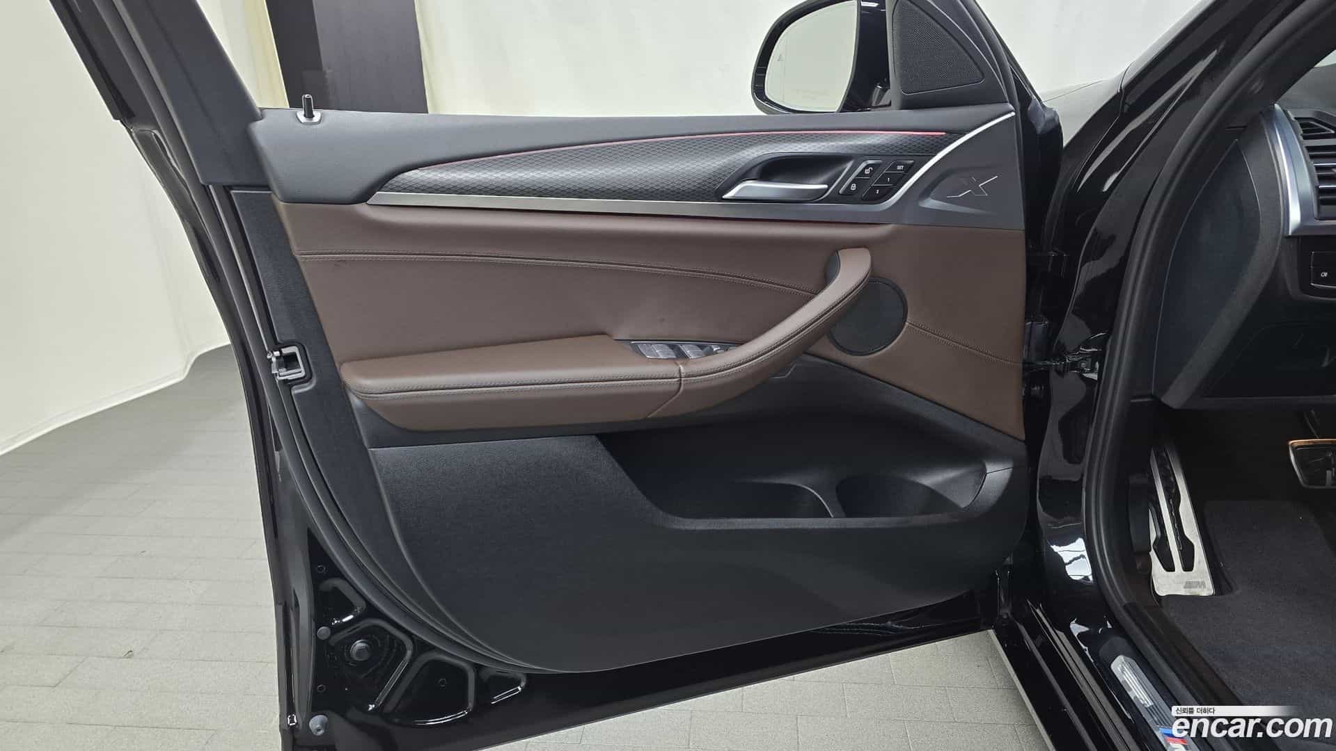 X4 BMW 2023.4-INNER-034