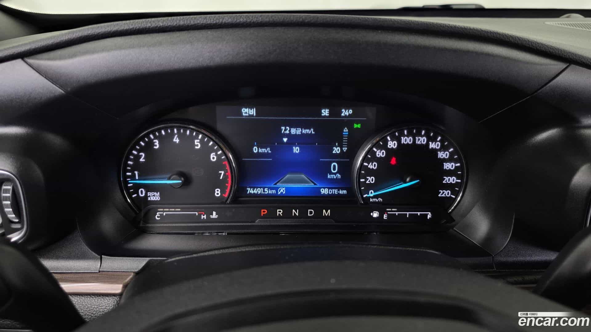 Explorer Ford 2020.3-INNER-008