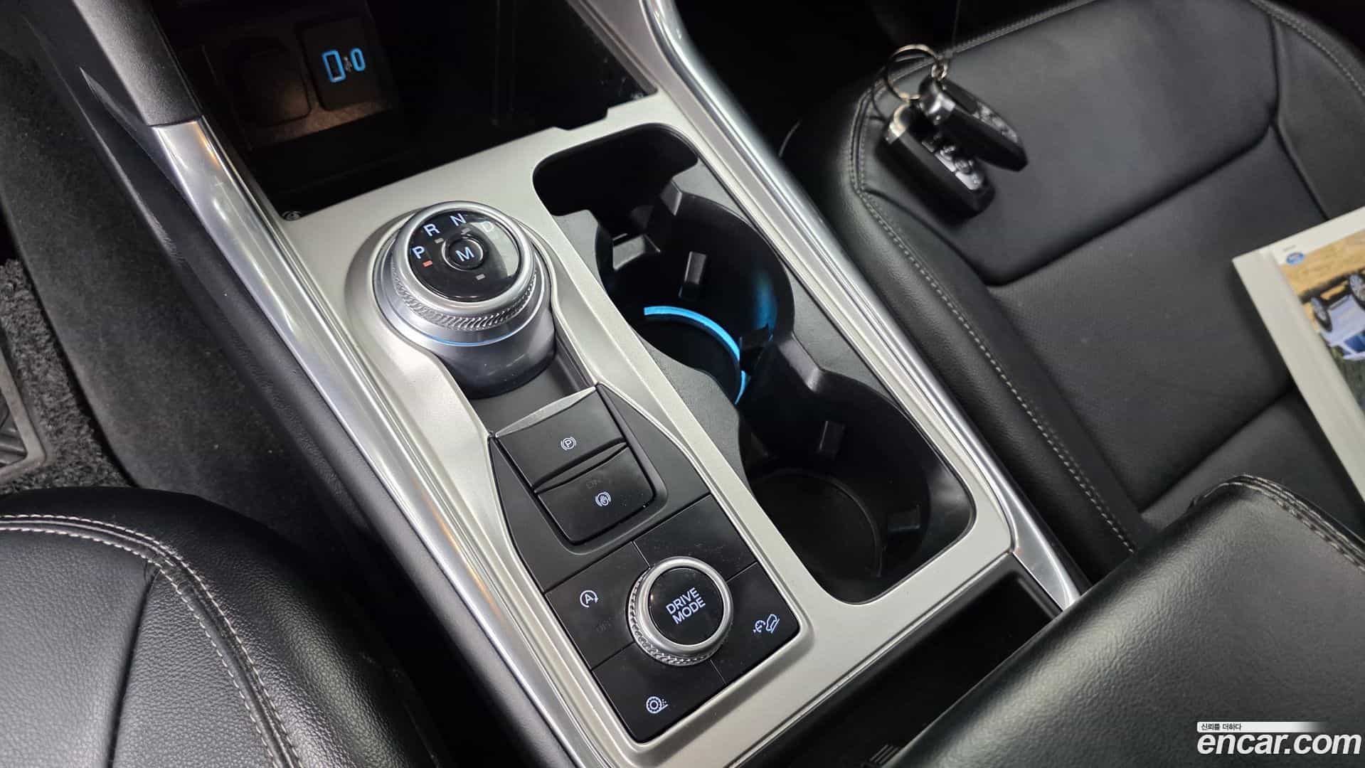 Explorer Ford 2020.3-INNER-009