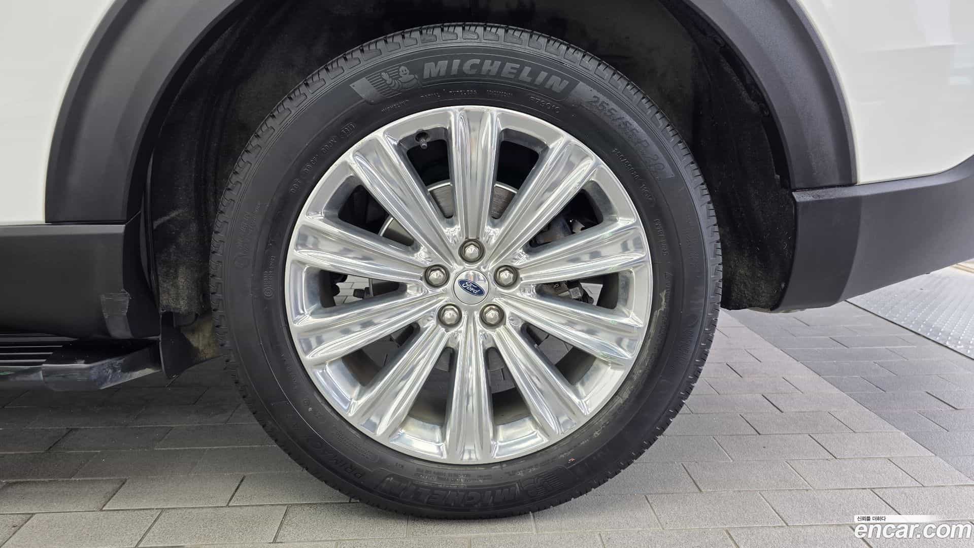 Explorer Ford 2020.3-OUTER-031