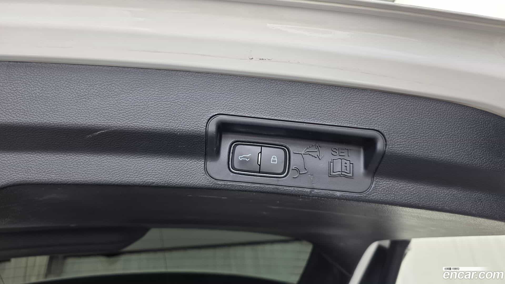 Explorer Ford 2020.3-OPTION-041