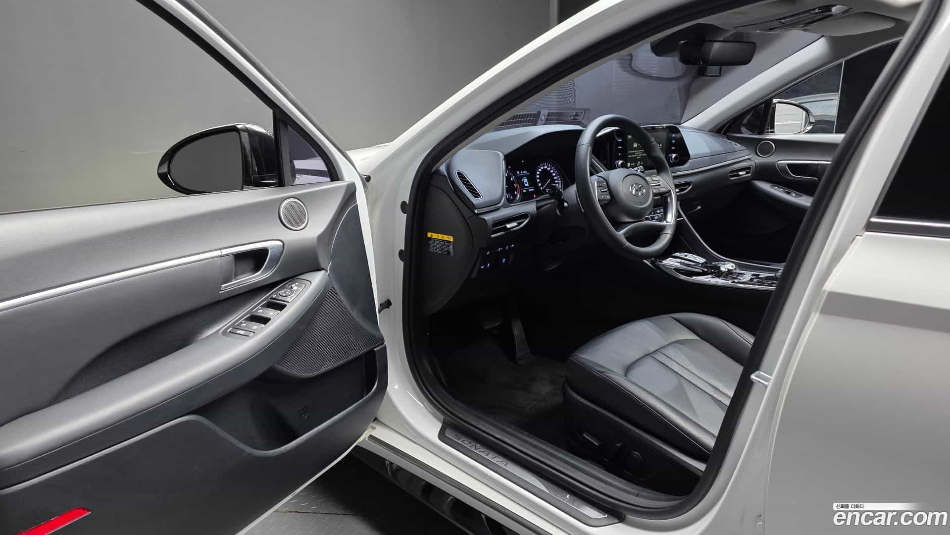 Sonata Hyundai 2019.6-INNER-010