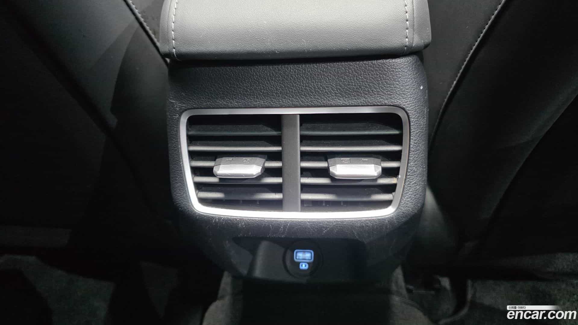 Sonata Hyundai 2019.6-OPTION-043