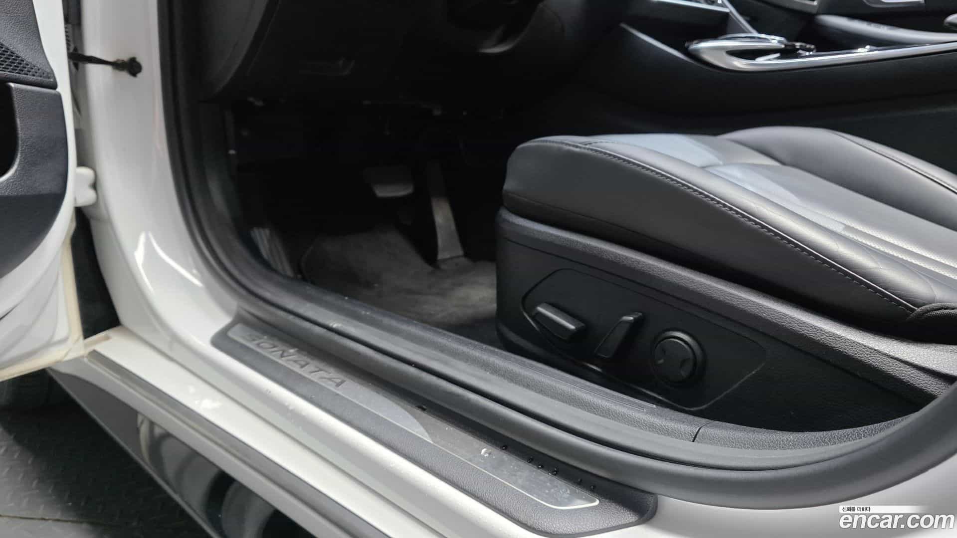 Sonata Hyundai 2019.6-OPTION-044