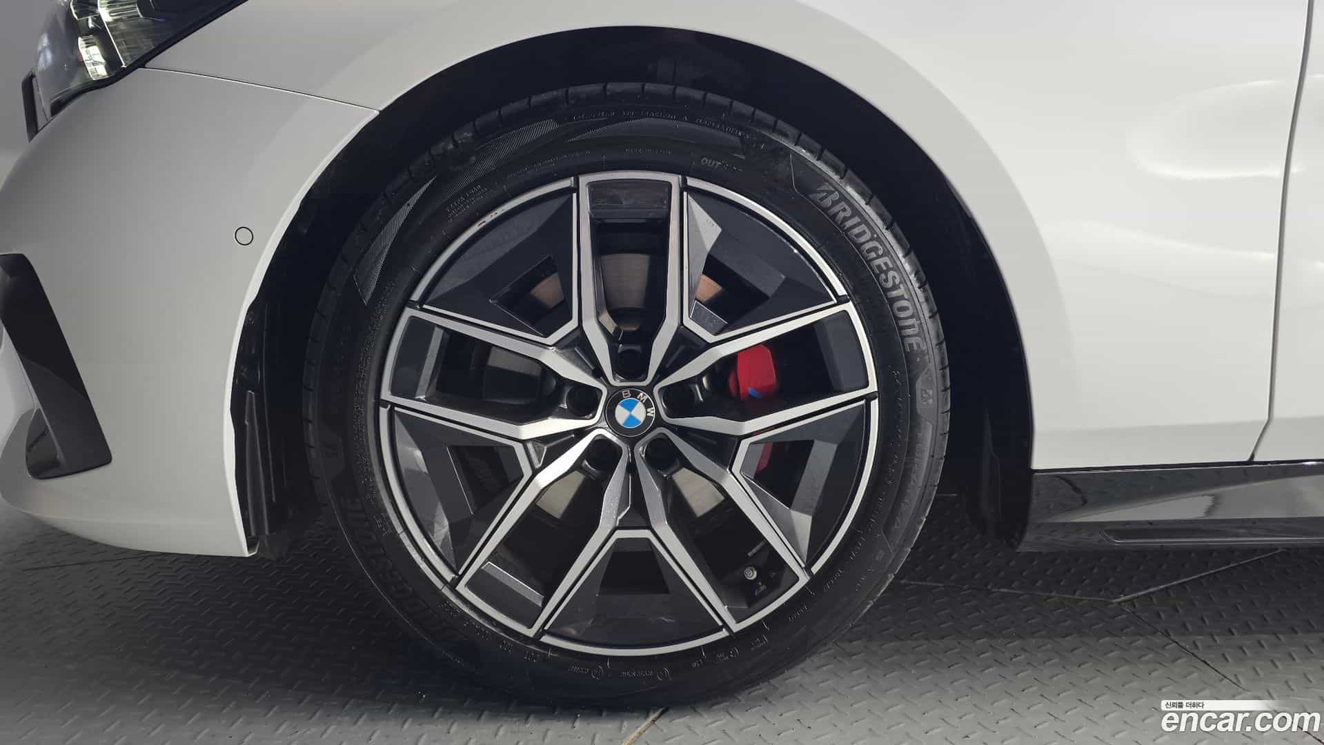 5-Series BMW 2025.10-OUTER-005