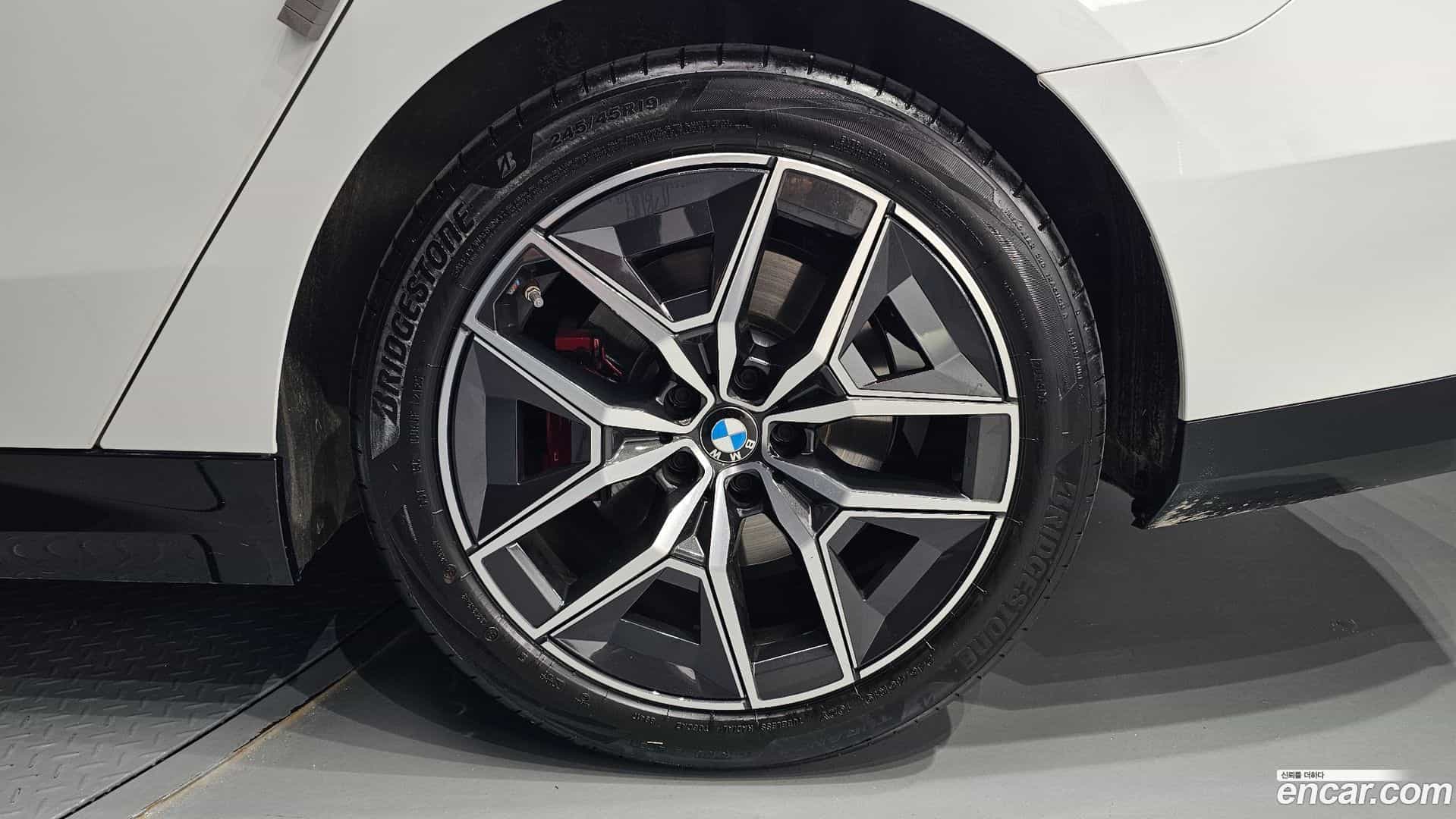 5-Series BMW 2025.10-OUTER-031