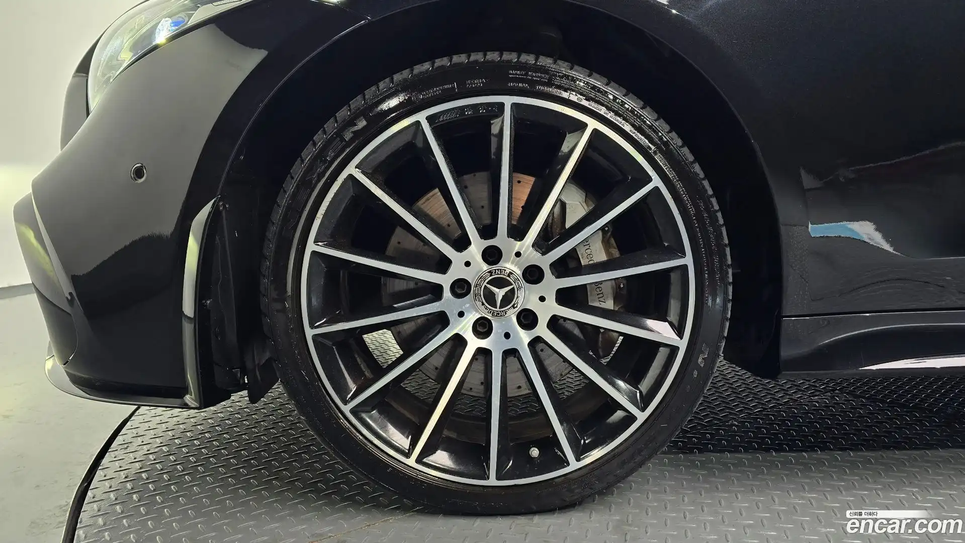 CLS-Class Mercedes-Benz 2018.10-OUTER-005
