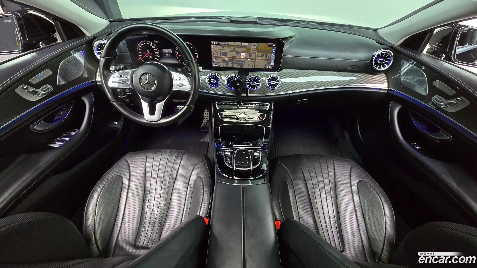 CLS-Class Mercedes-Benz 2018.10-INNER-007