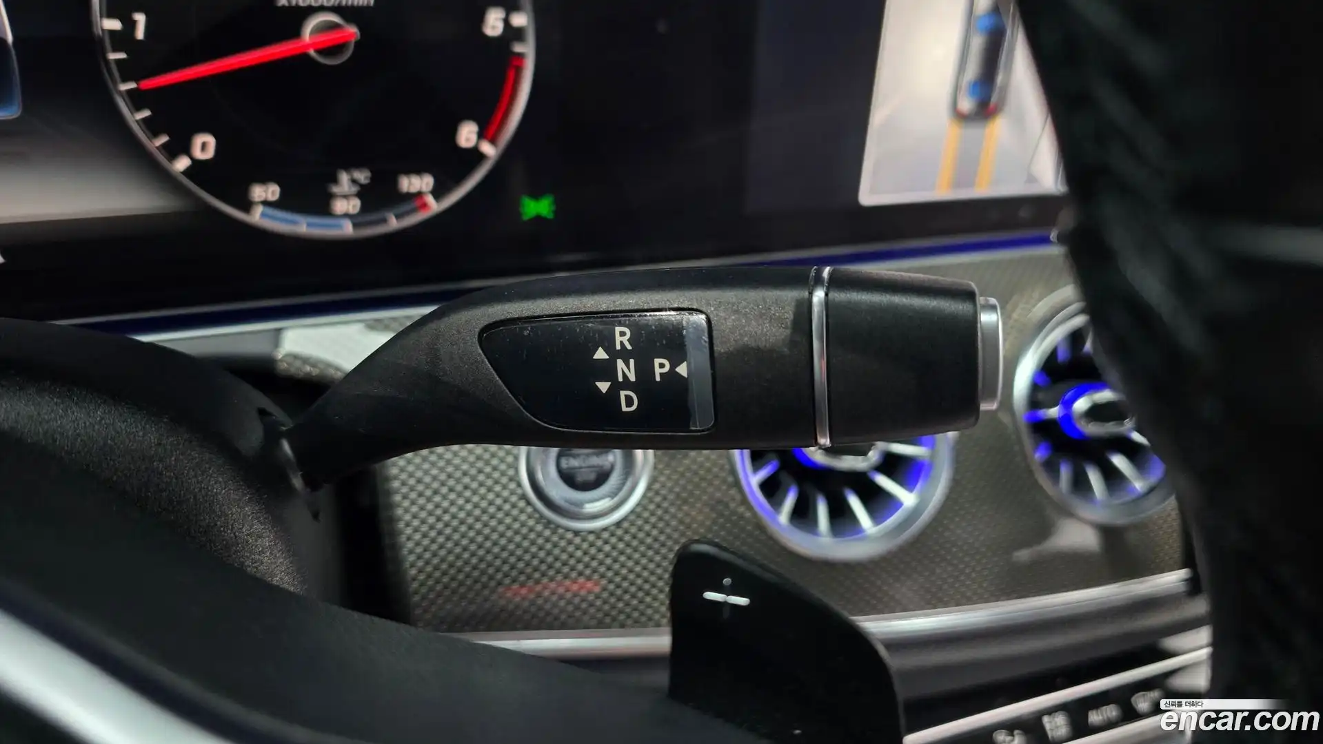CLS-Class Mercedes-Benz 2018.10-INNER-009