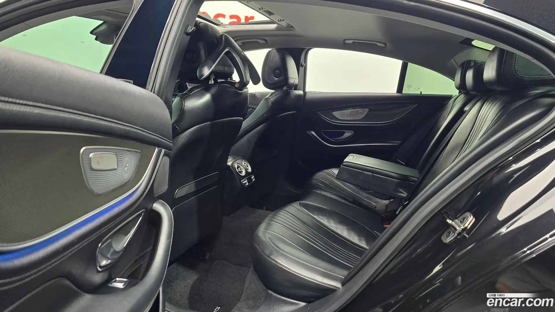 CLS-Class Mercedes-Benz 2018.10-OPTION-016