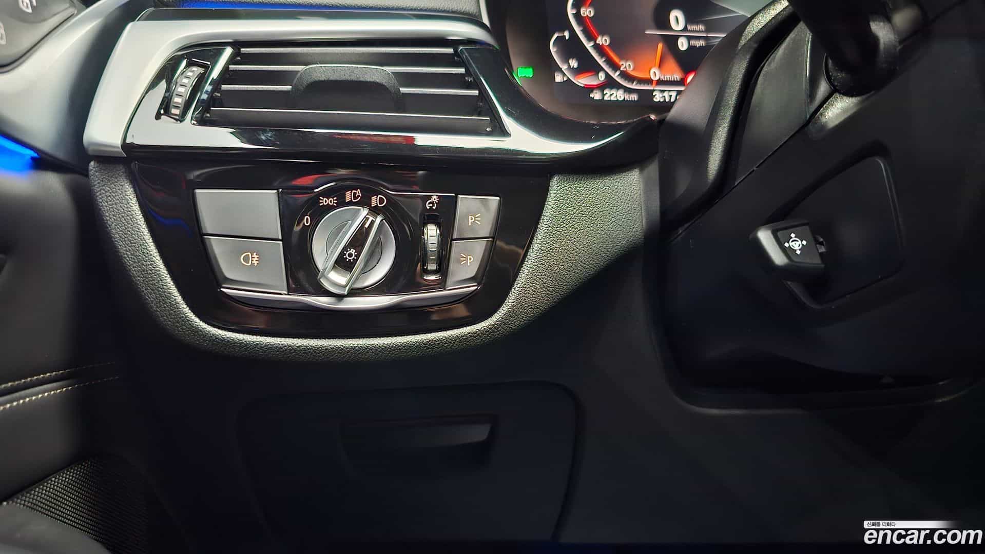 Gran Turismo BMW 2019.9-OPTION-040